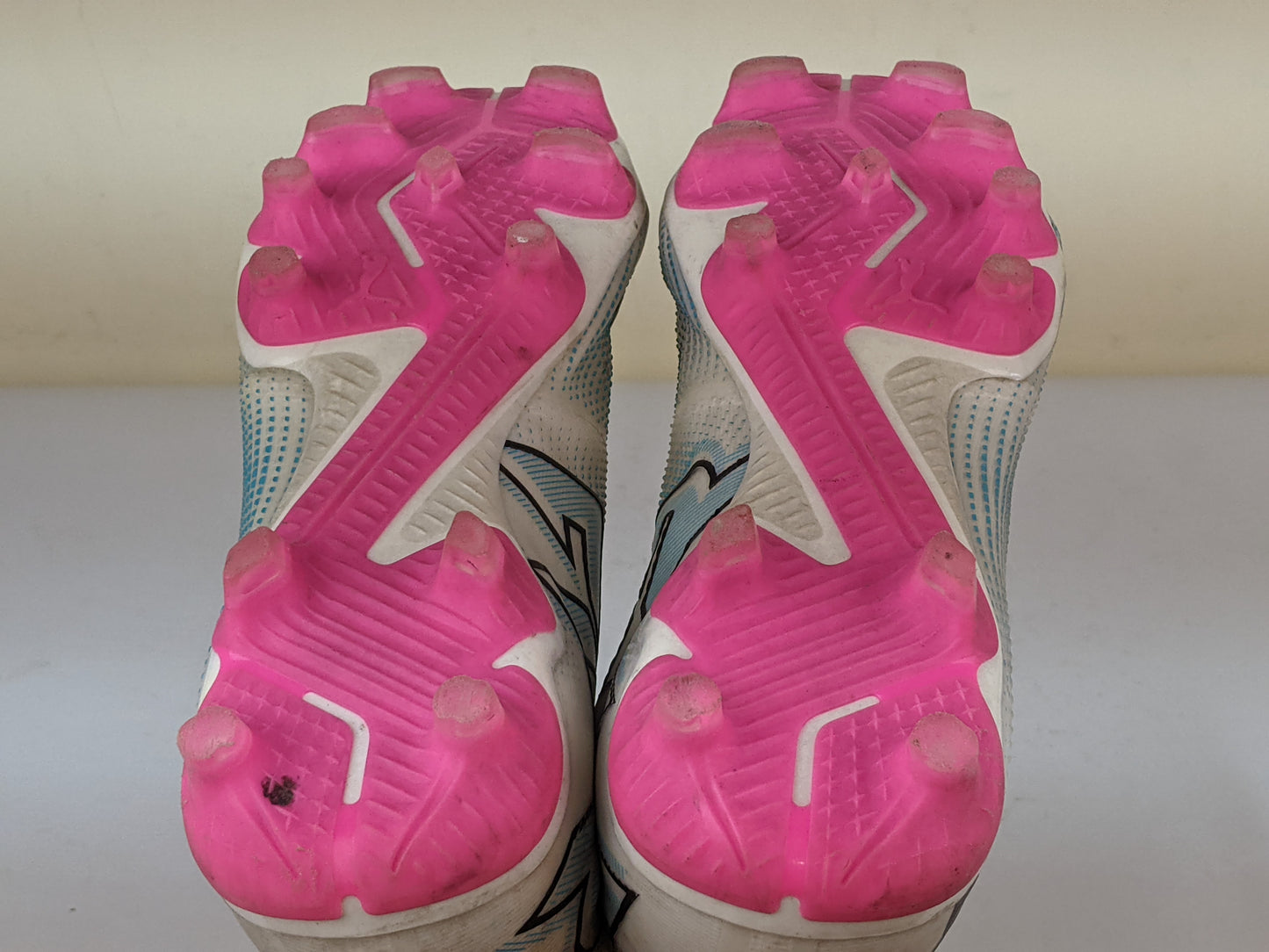 PUMA Future 7 Match FG/AG Phenomenal - White/Black/Poison Pink