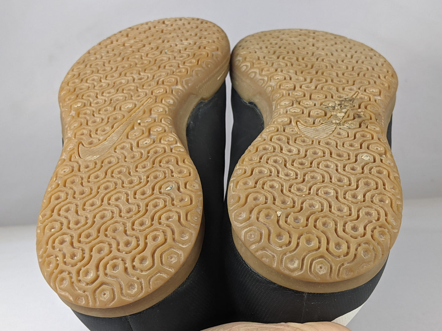 Nike Bravata IC 'Black/White
