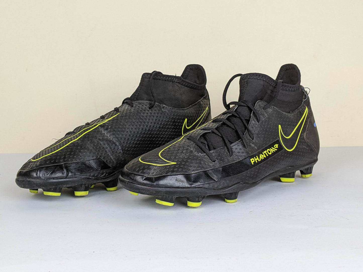 Nike Phantom GT Club DF MG Black x Prism - Black/Cyber Yellow/Lite Photo Blue