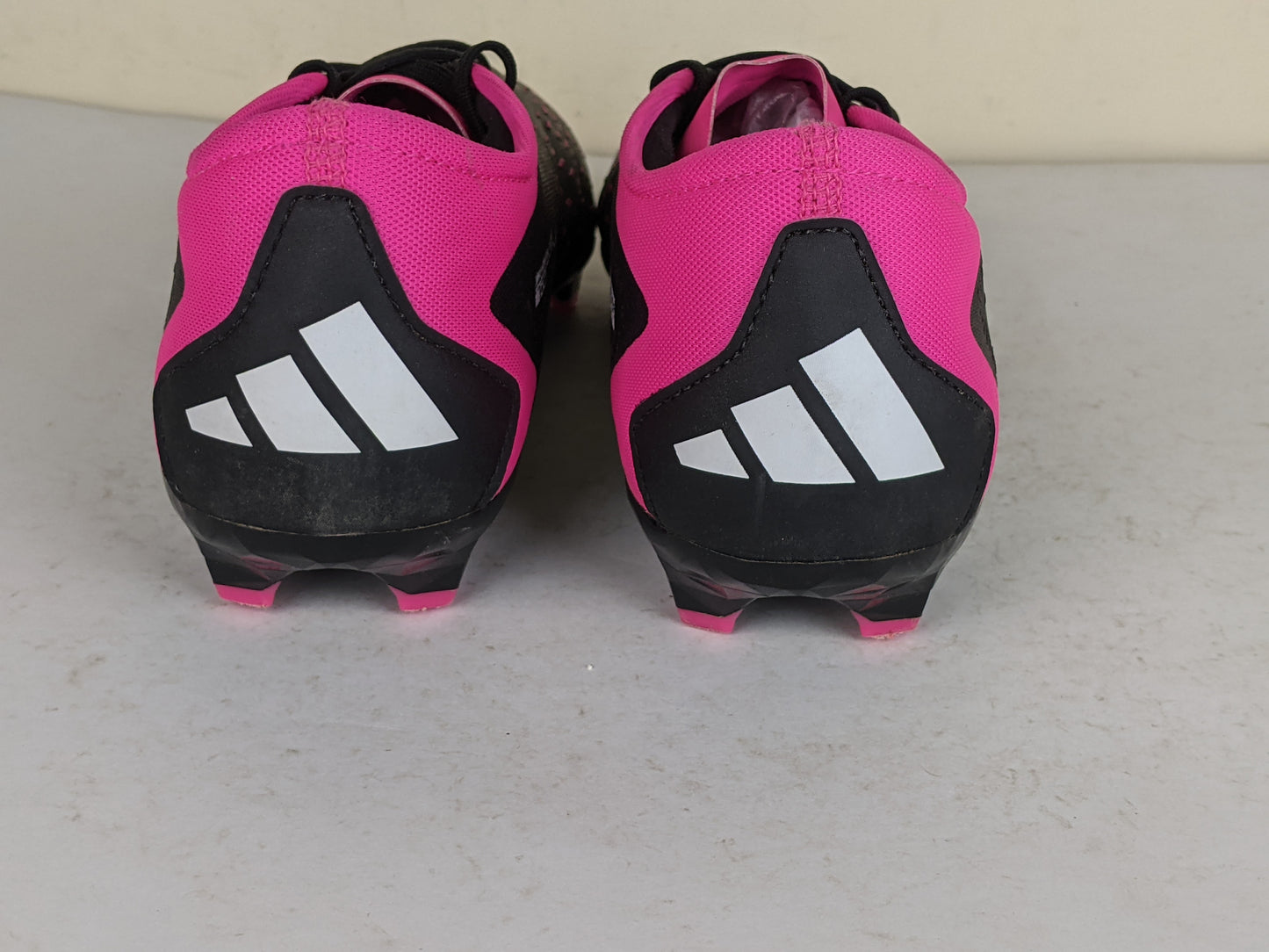 adidas Predator Accuracy .3 Low FG Own Your Football - Core Black/Footwear White/Shock Pink