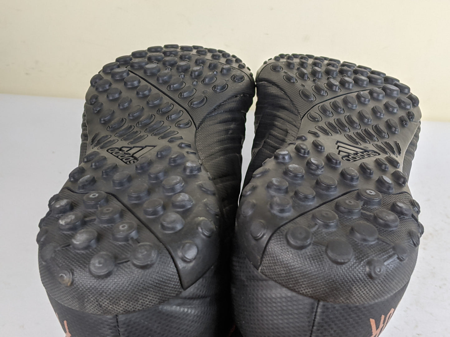 adidas Predator Tango 18.4 TF 'Black/White