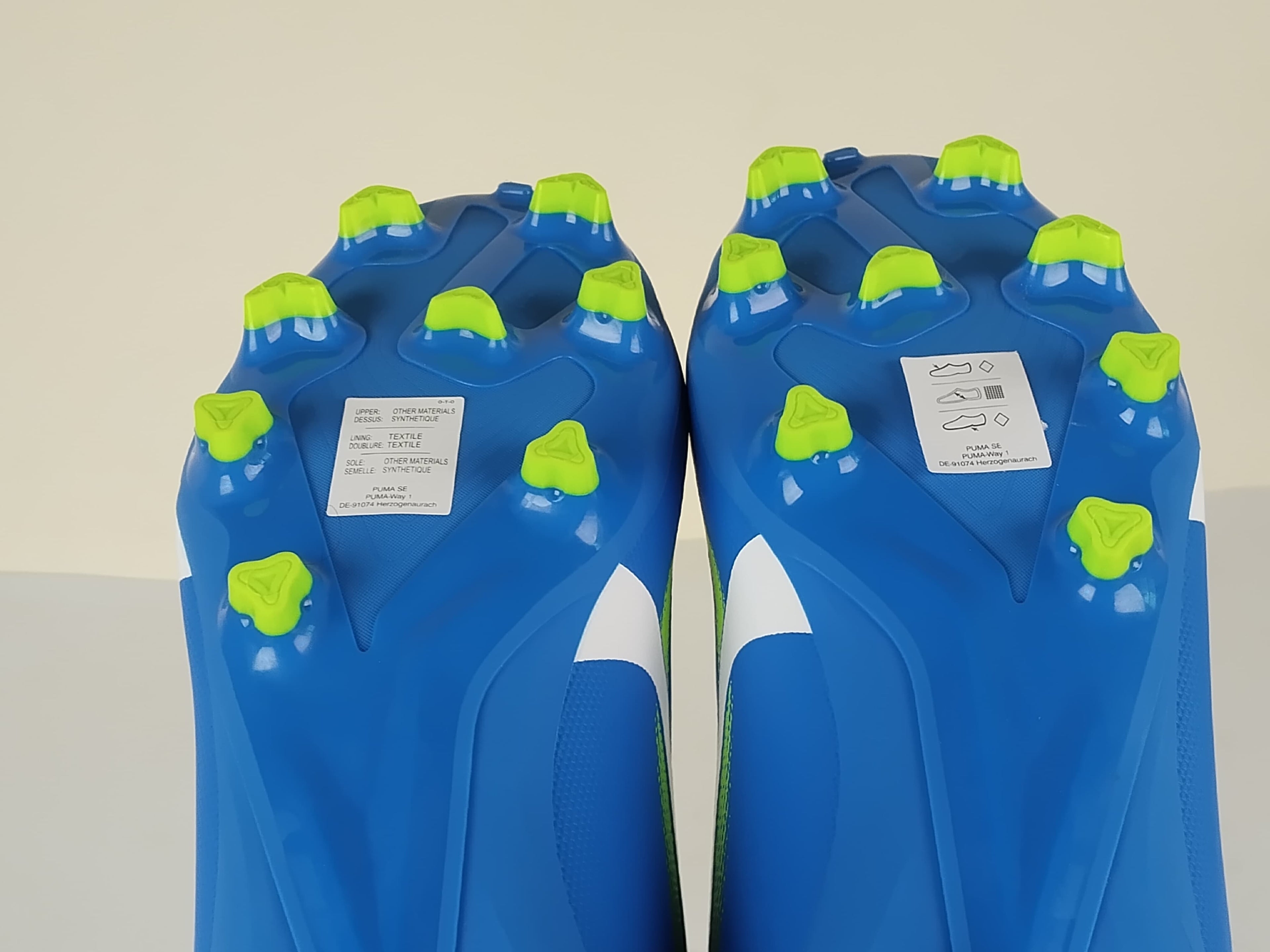 PUMA Ultra Play FG/AG Gear Up - Ultra Blue/PUMA White/Pro Green (Brand New)