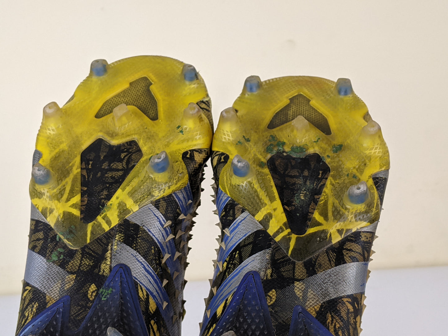 adidas Predator Freak .1 FG/AG X-Men Wolverine - Bright Yellow/Blue/Core Black LIMITED EDITION