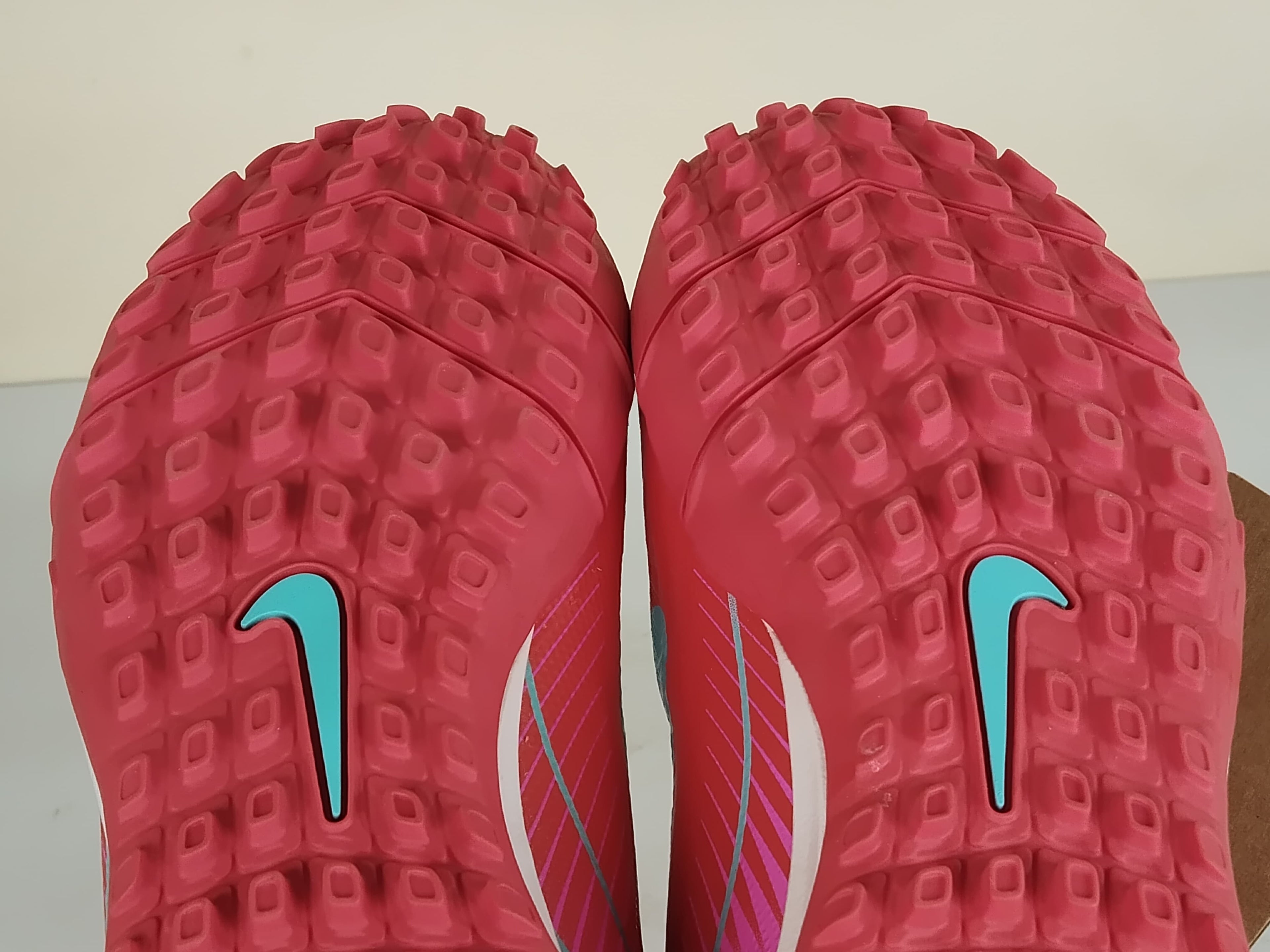 Nike Air Zoom Mercurial Vapor 16 Academy TF Mad Energy - Ember Glow/Aurora Green (Brand New)