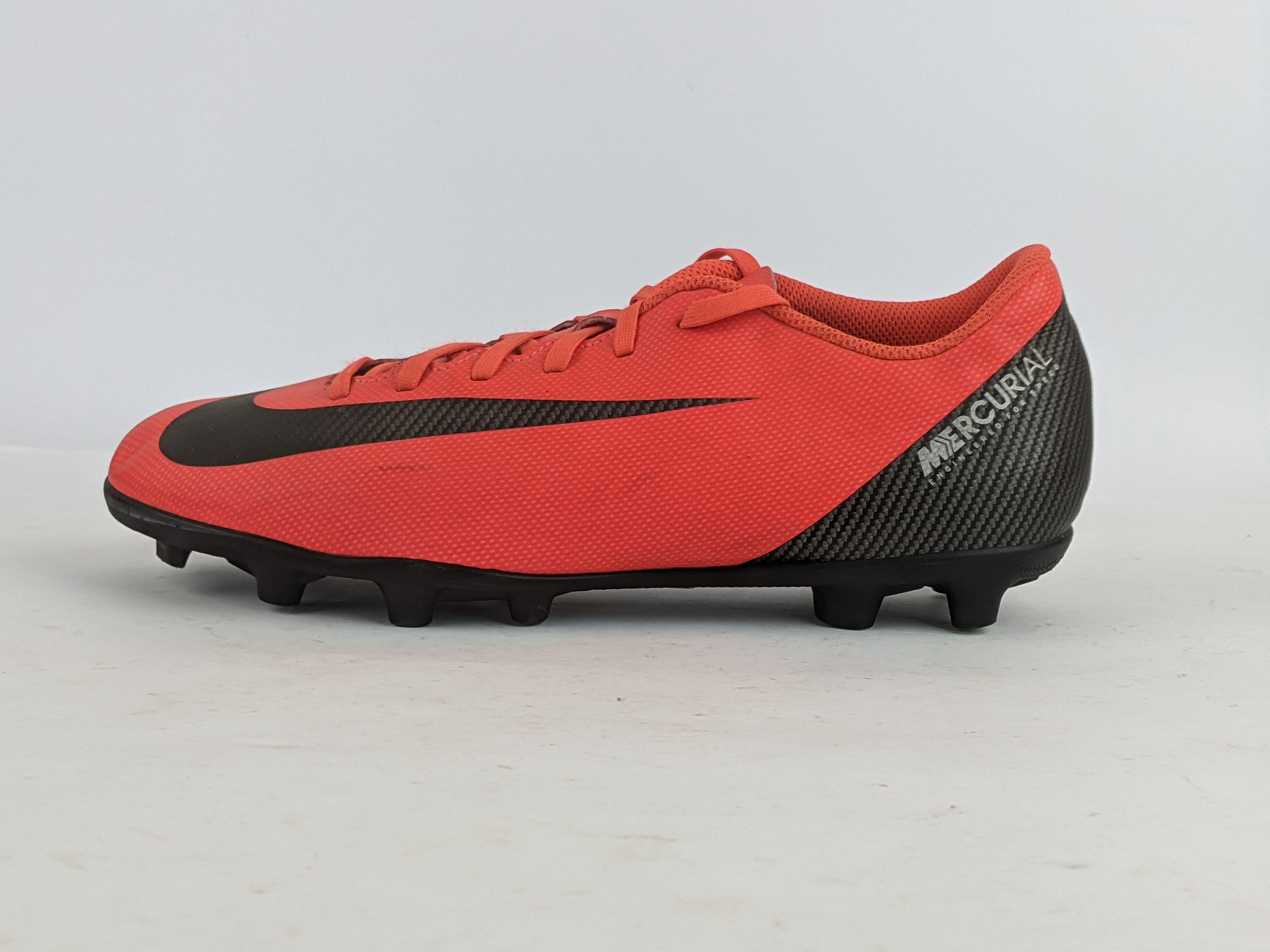 Nike Vapor 12 Club CR7 FG MG 'Solar Red Black'