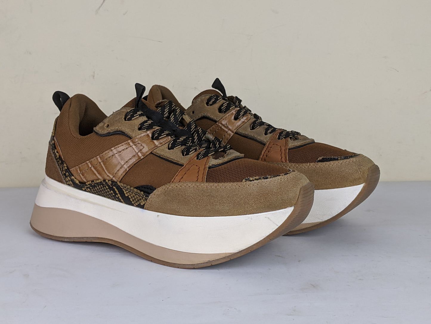 Zara Trainers Brown