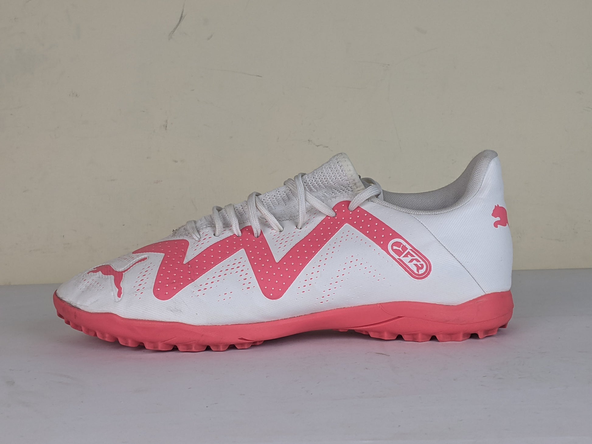 PUMA Future Play TT Breakthrough - PUMA White/Red