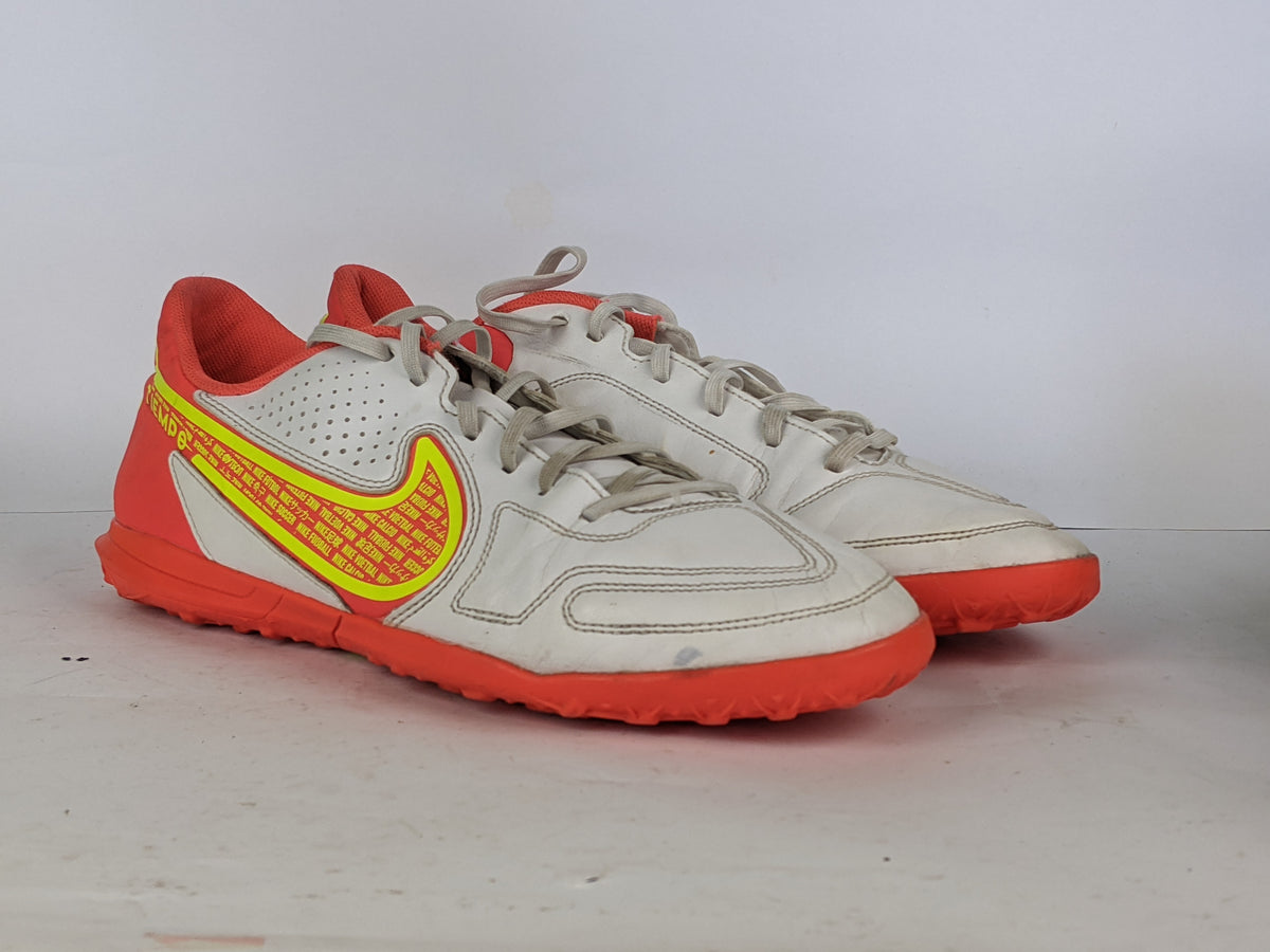 Nike Tiempo Legend 9 Club TF Motivation - White/Volt/Bright Crimson