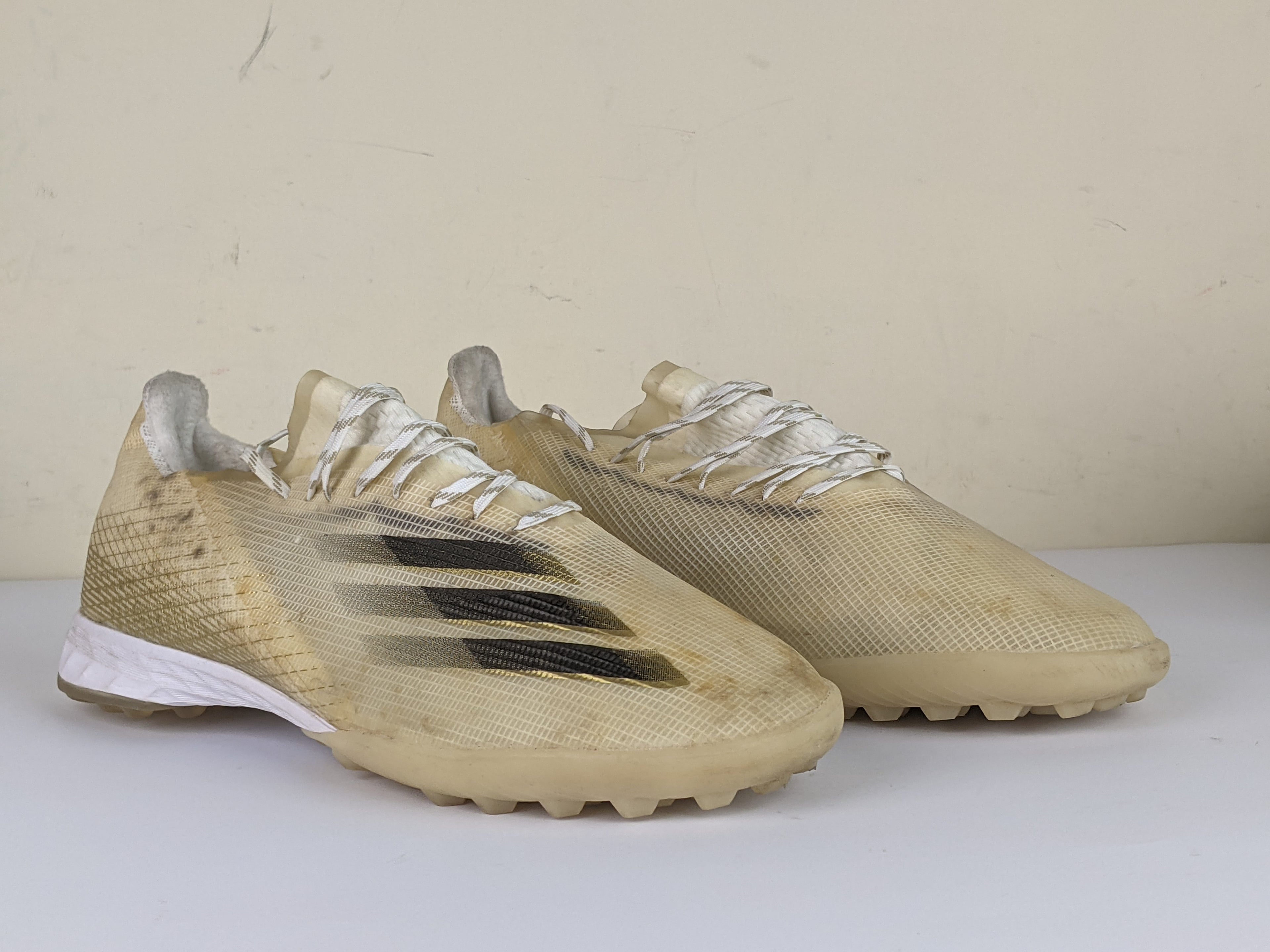 adidas X Ghosted .1 TF Inflight - Footwear White/Core Black/Metallic Gold