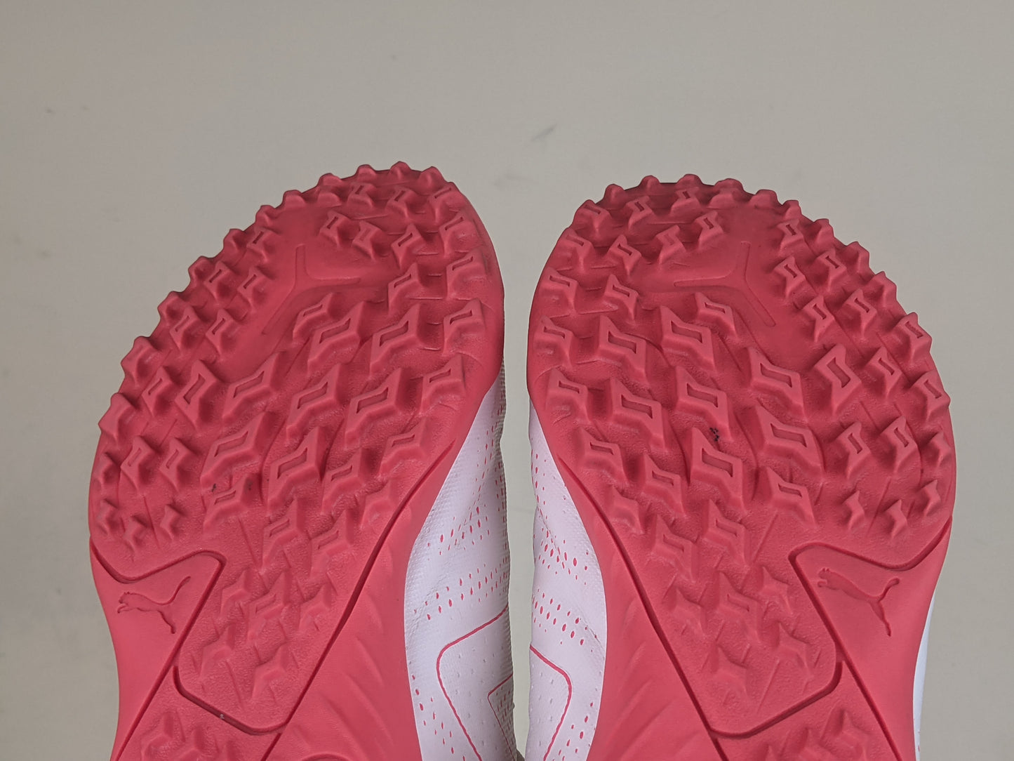 PUMA Future Play TT Breakthrough - PUMA White/Red