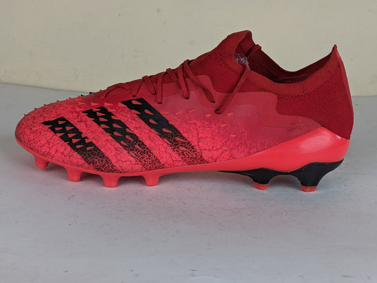 adidas Predator Freak .1 Low AG Meteorite - Red/Core Black/Solar Red