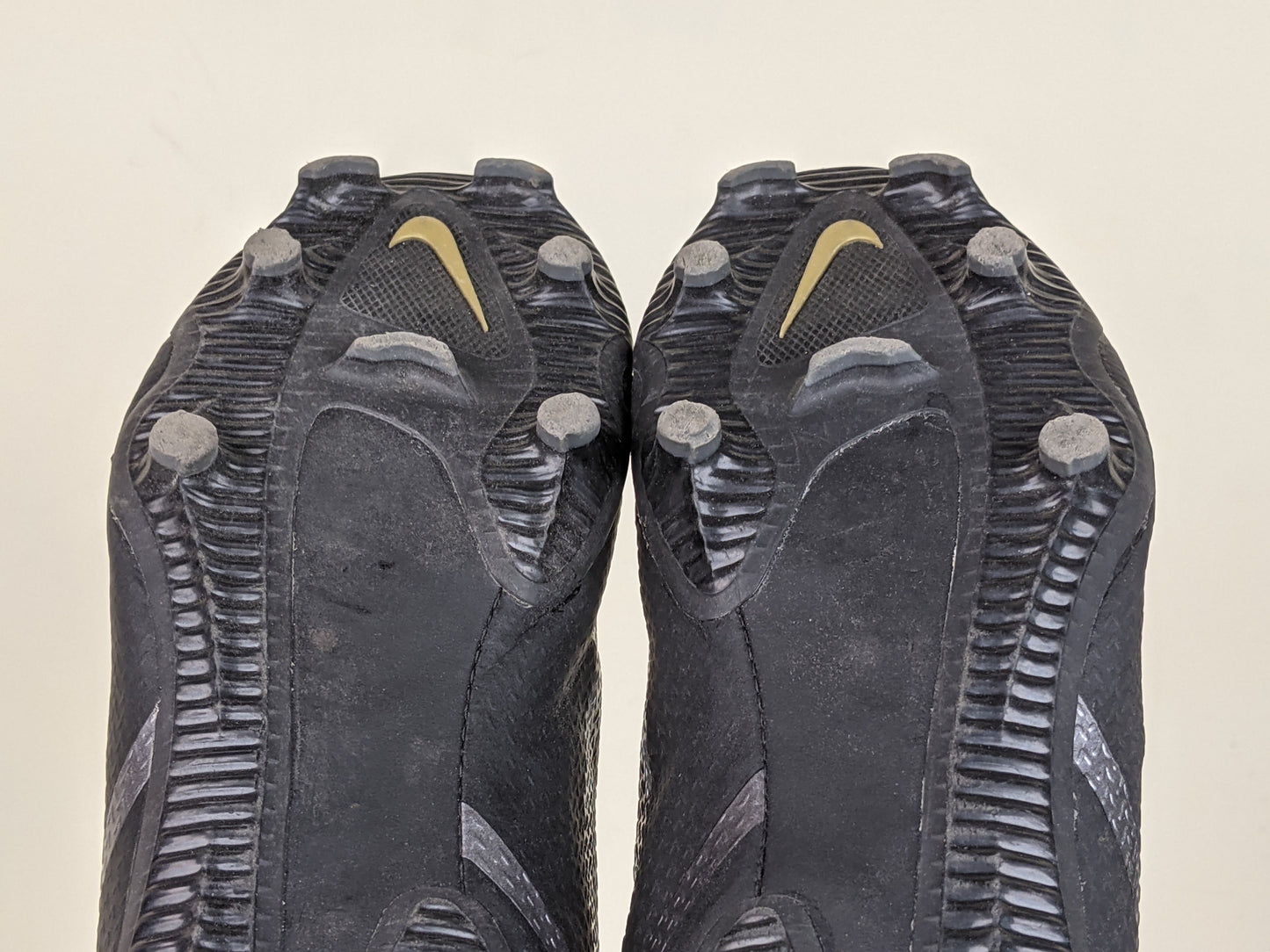 Nike Phantom GT 2 Academy MG Shadow - Black/Metallic Dark Grey/Metallic Gold