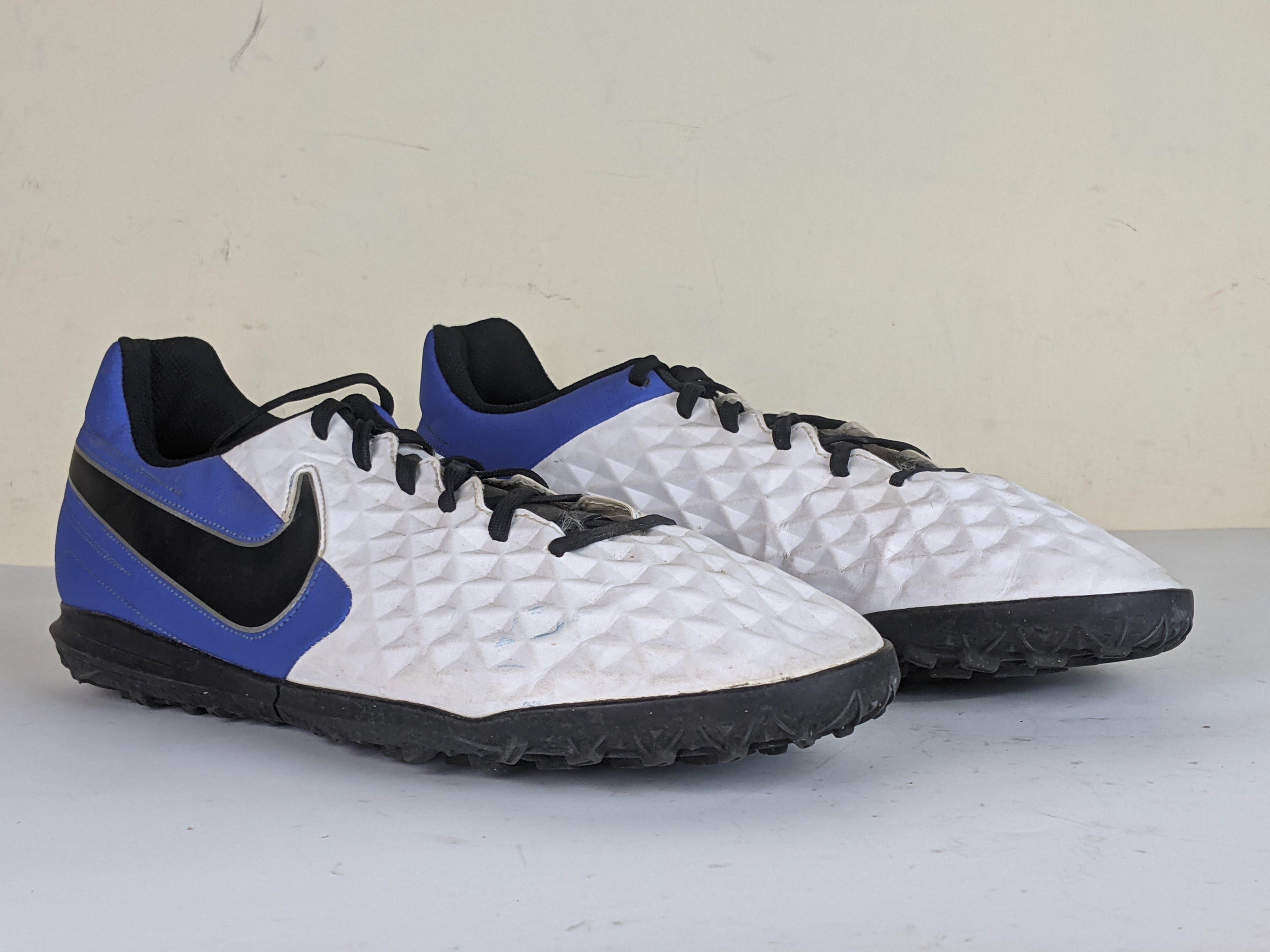 Nike Tiempo Legend 8 Club TF Daybreak - White/Black/Hyper Royal/Metallic Silver
