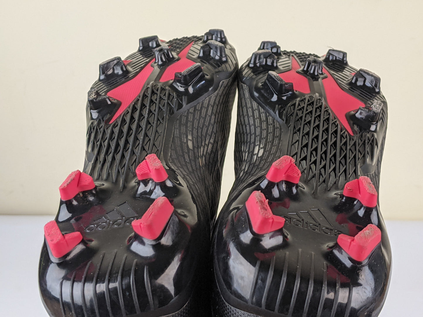 adidas X Speedflow .3 Laceless FG Edge of Darkness - Core Black/Sonic Ink/Solar Yellow