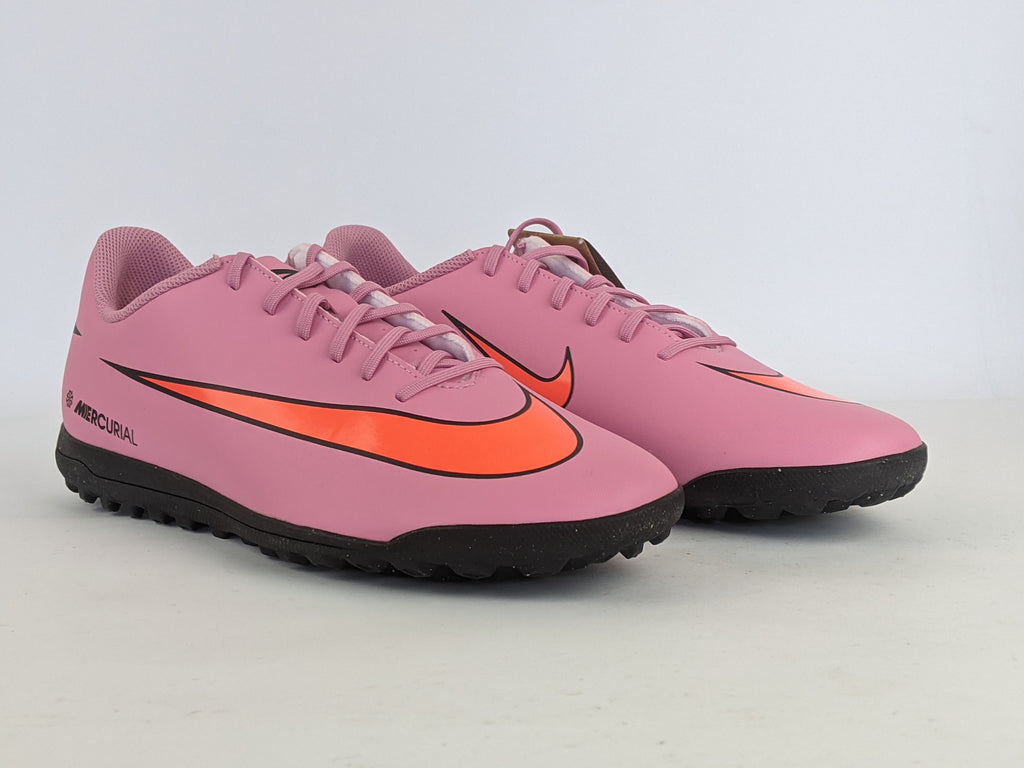 Nike Mercurial Vapor 16 Club TF Scary Good - Magic Flamingo/Black/Total Crimson (Brand New)