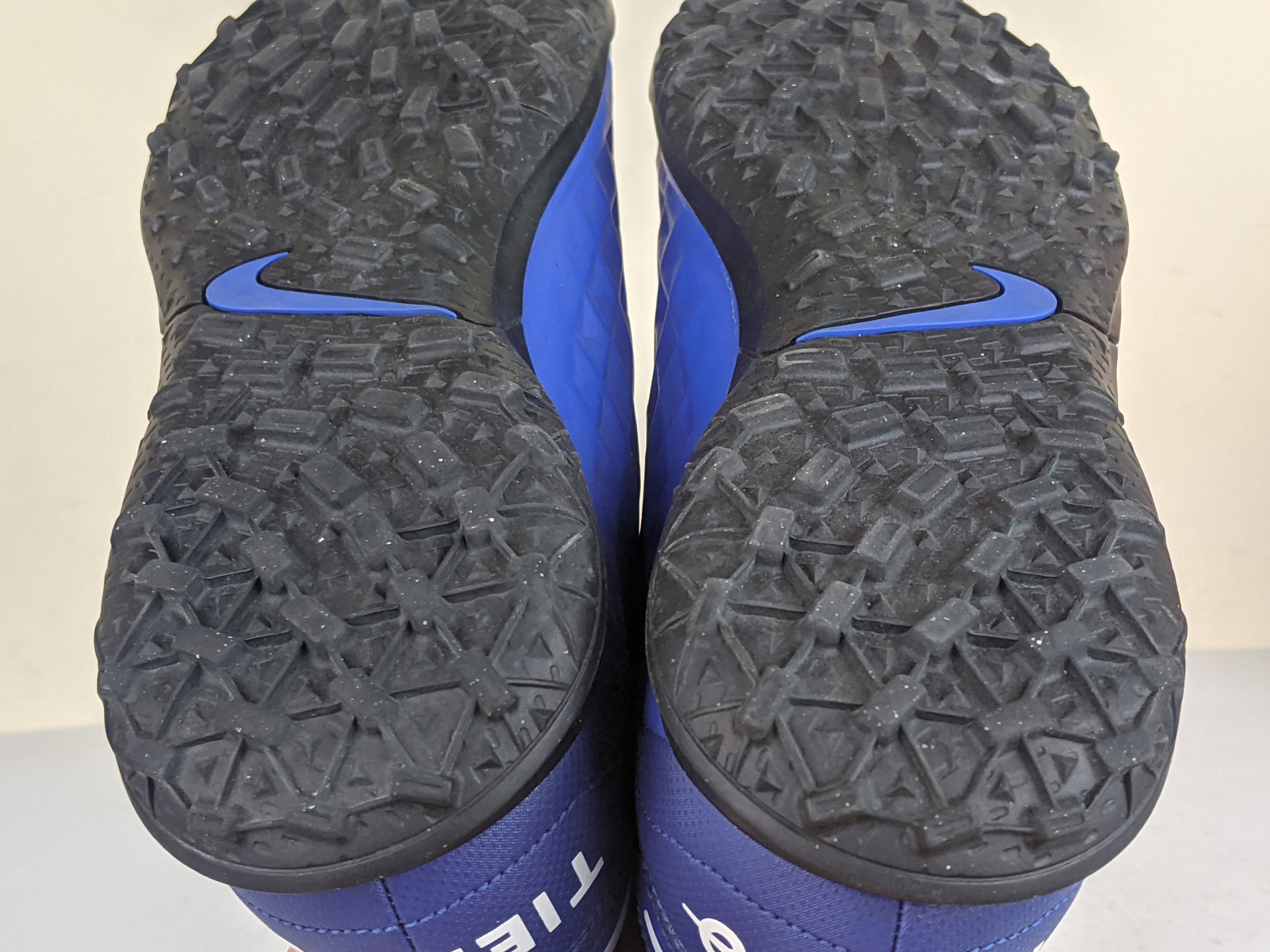 Nike Tiempo Legend 8 Club TF 'Blue