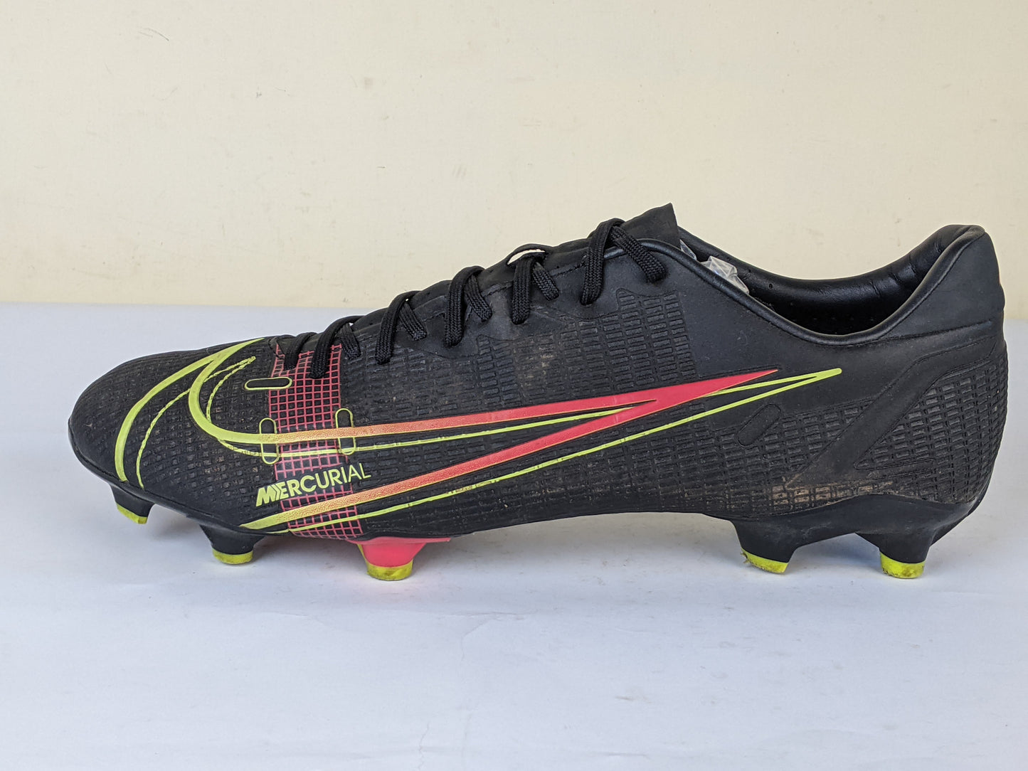 Nike Mercurial Vapor 14 Academy MG Black x Prism - Black/Yellow/Red