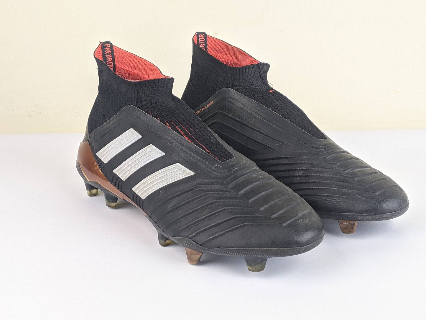 adidas Predator 18+ FG/AG Skystalker - Core Black/Footwear White/Metallic Gold