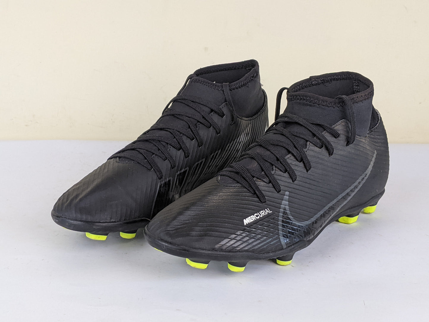 Nike Mercurial Superfly 9 Club MG - Black/Dark Smoke Grey/Summit White/Volt