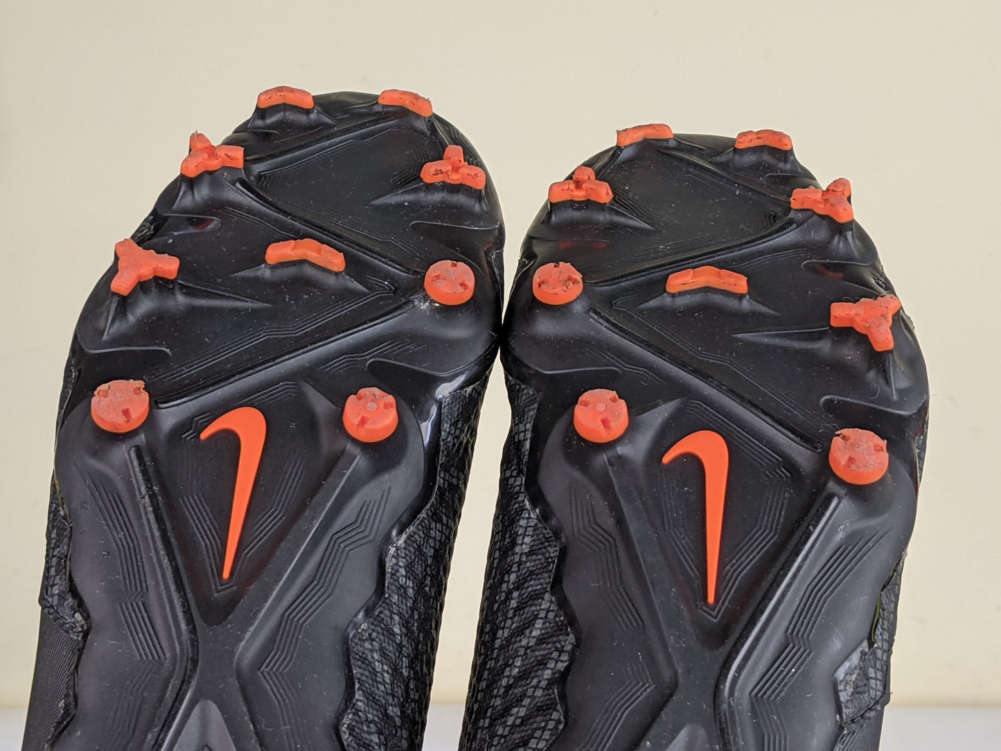 Nike Phantom GX Academy MG Black Pack - Black/Summit White/Dark Smoke Grey