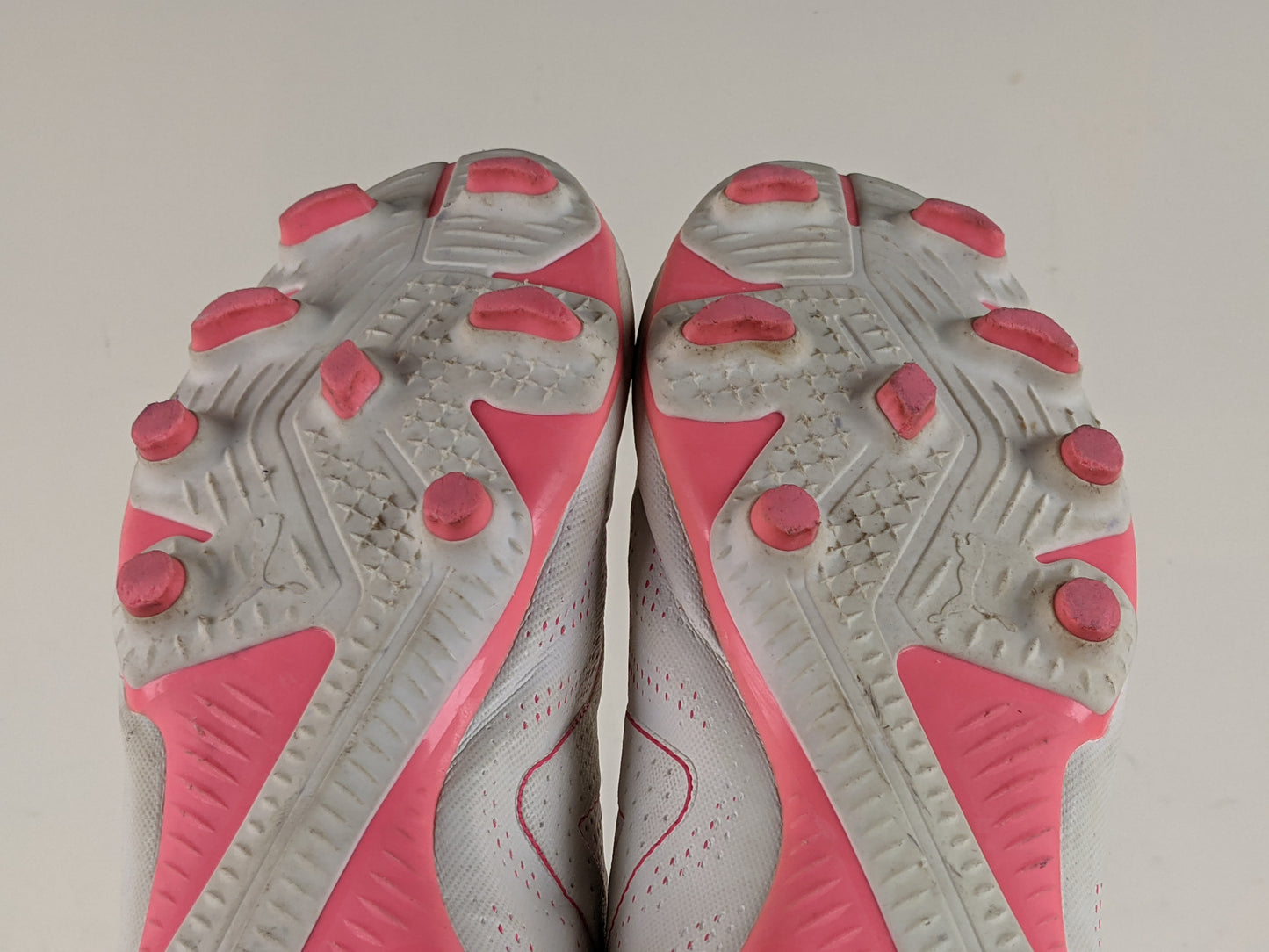 PUMA Future Play FG/AG Breakthrough - PUMA White/Fire Orchid