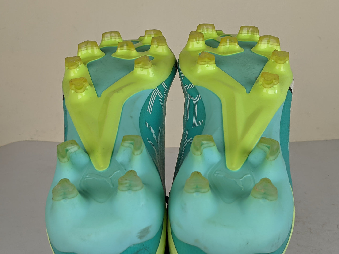 PUMA Ultra Pro FG/AG Pursuit - Electric Peppermint/PUMA White/Fast Yellow