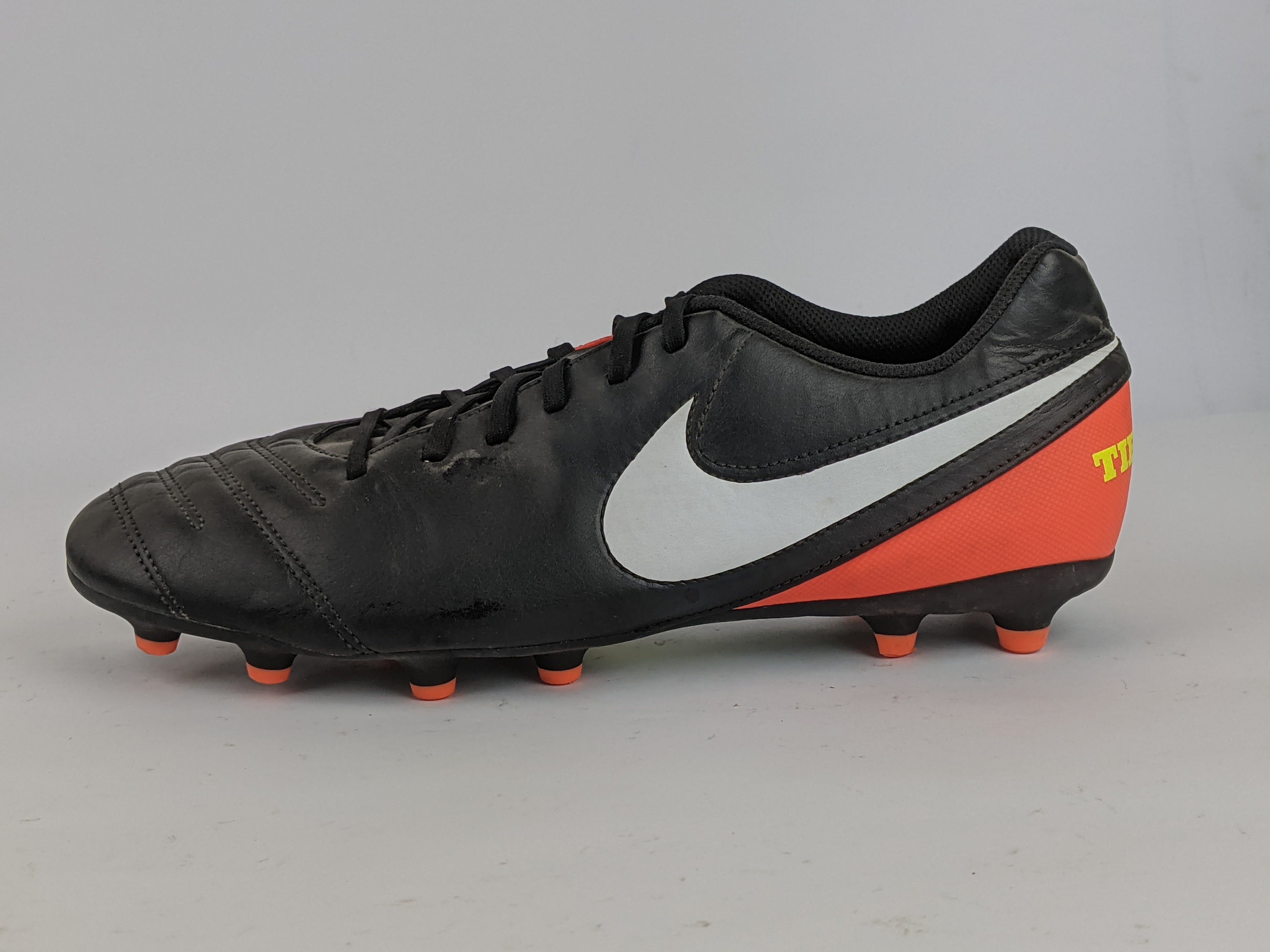 Nike Tiempo Rio III FG 'Black/Orange