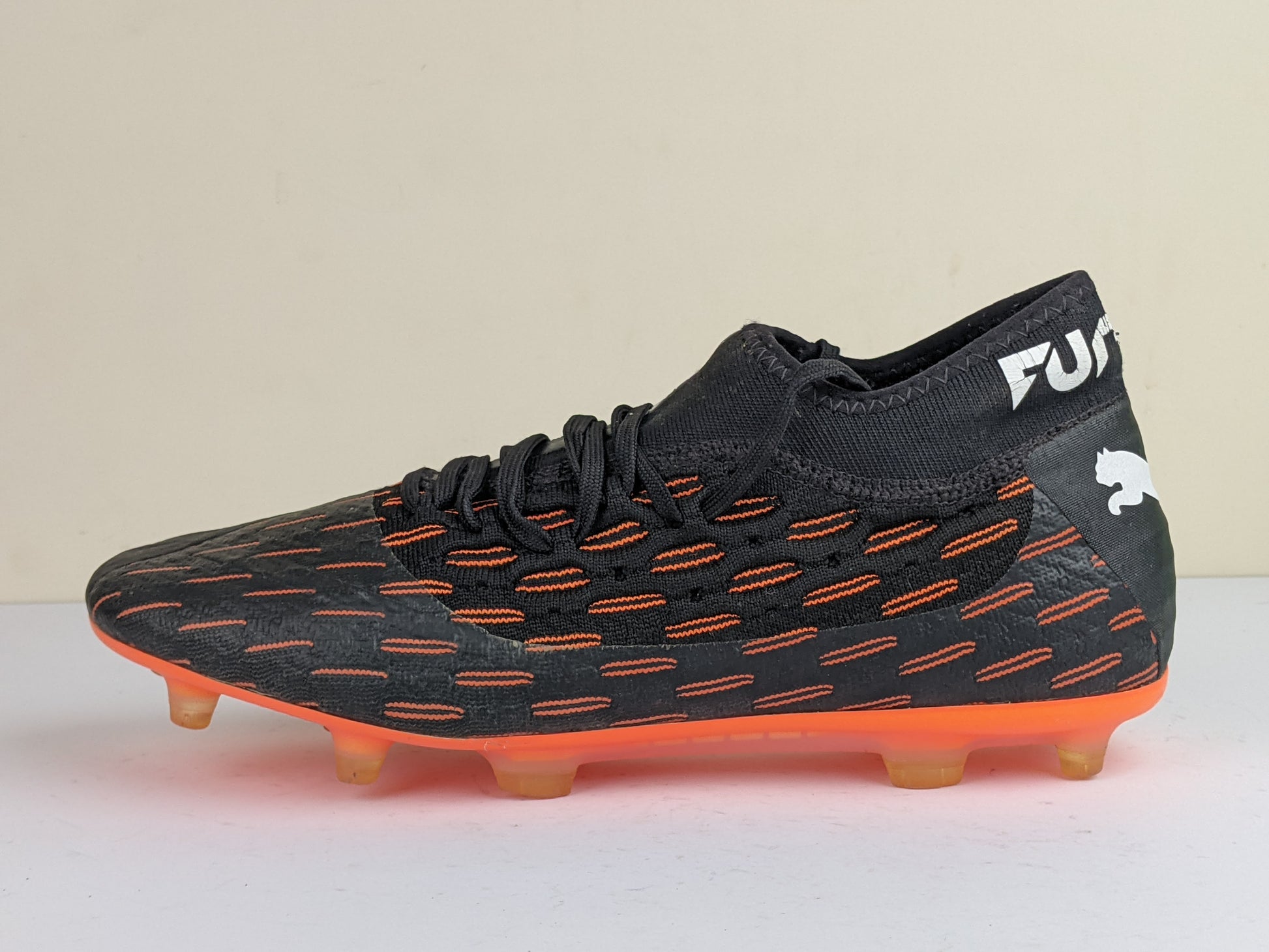 PUMA Future 6.2 Netfit FG/AG Chasing Adrenaline - PUMA Black/PUMA White/Shocking Orange