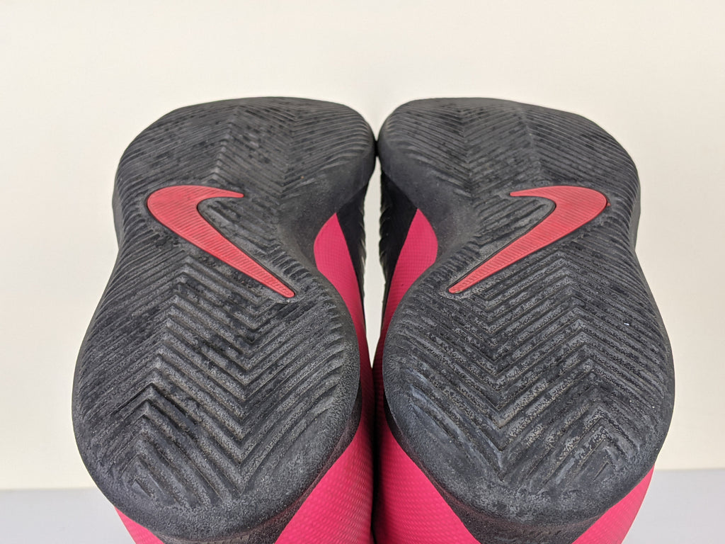 Nike Phantom Venom Club IC Future Lab - Laser Crimson/Metallic Silver/Black