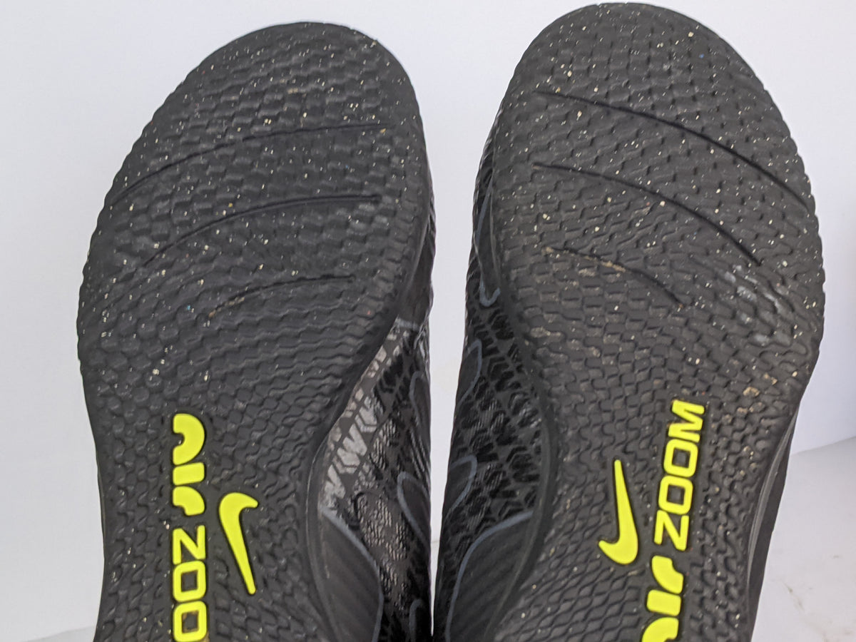 Nike Air Zoom Mercurial Vapor 15 Academy IC - Black/Smoke Grey/Summit White/Volt