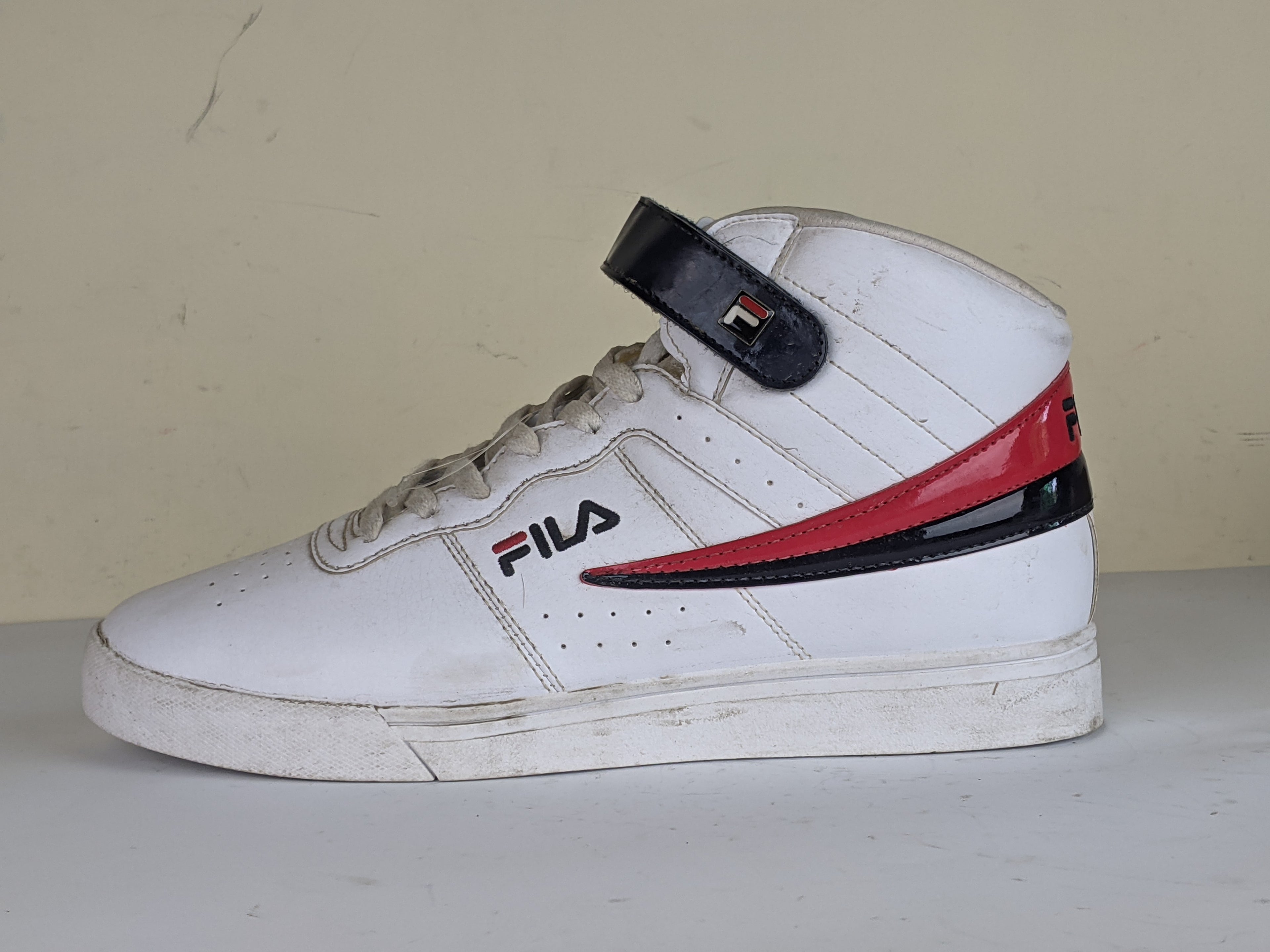 FILA Vulc 13 Patent Flag 'White/Navy/Red