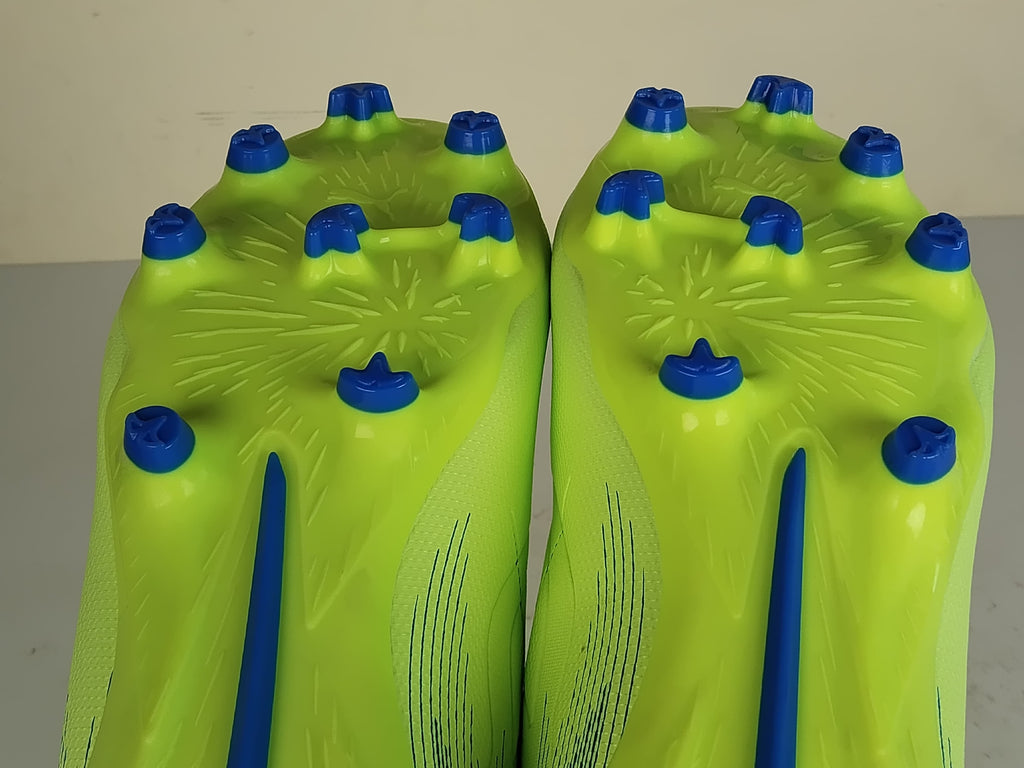 PUMA Ultra 5 Play FG/AG Lights Out - Fizzy Apple/PUMA White/Bluemazing (Brand New)
