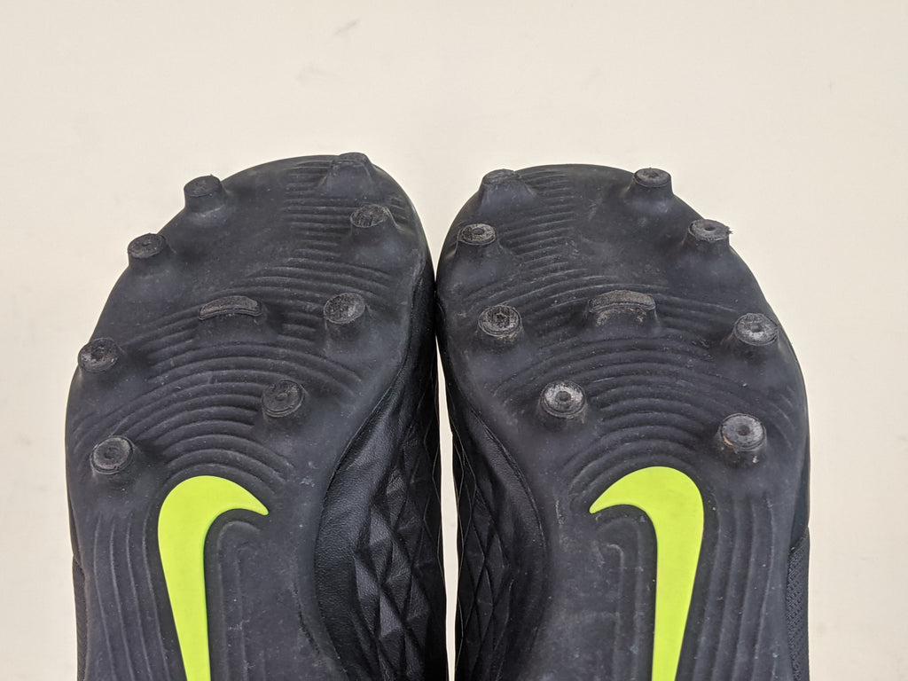 Nike Tiempo Legend 8 Club MG 'Black Volt'