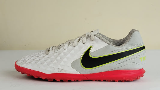 Nike Tiempo Legend 8 Club TF Platinum - White/Black/Grey Fog/Bright Crimson