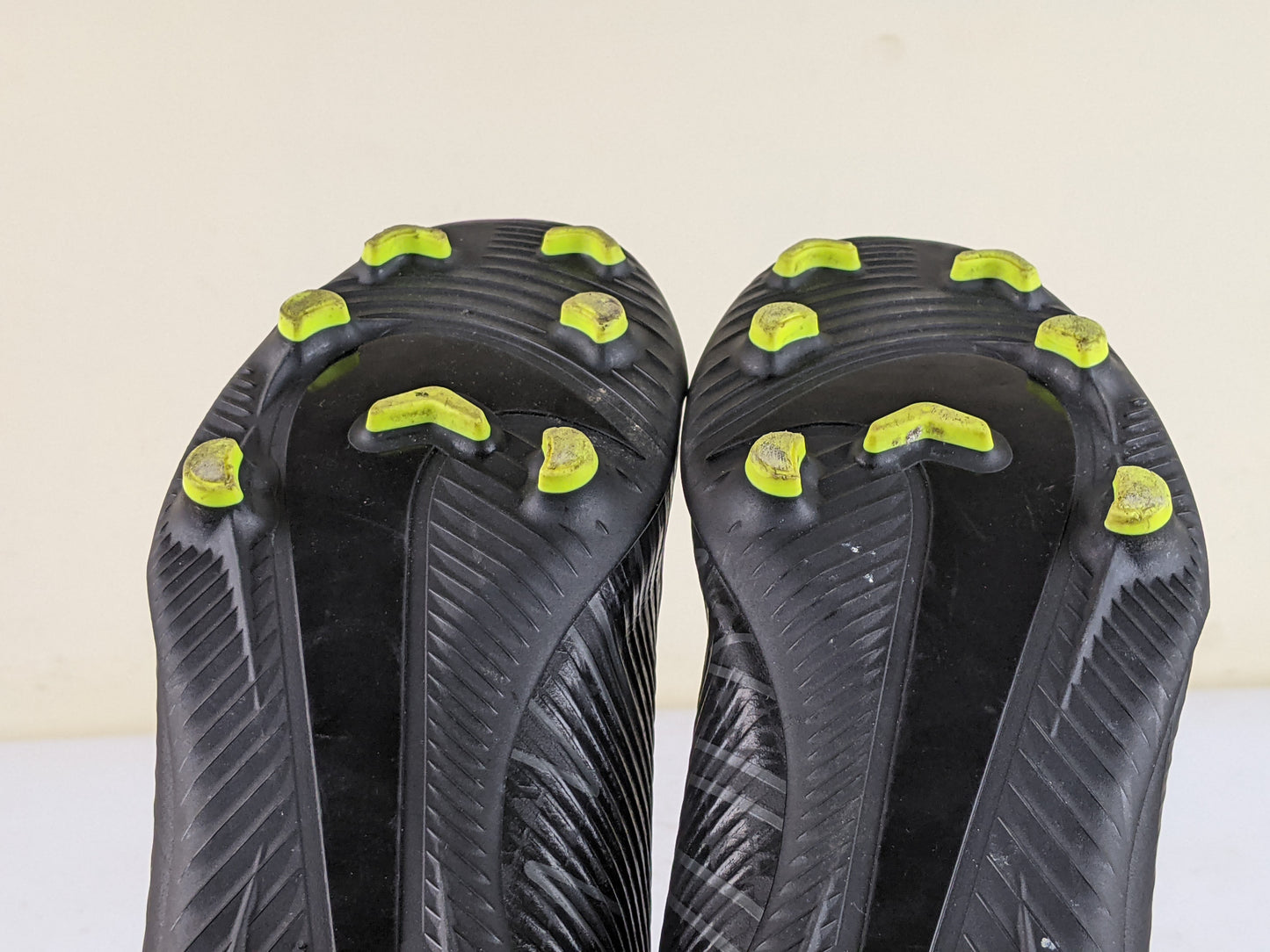 Nike Mercurial Vapor 15 Club MG - Black/Dark Smoke Grey/Summit White/Volt