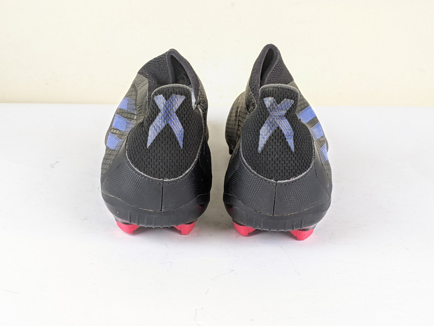 adidas X Speedflow .3 Laceless FG Edge of Darkness - Core Black/Sonic Ink/Solar Yellow