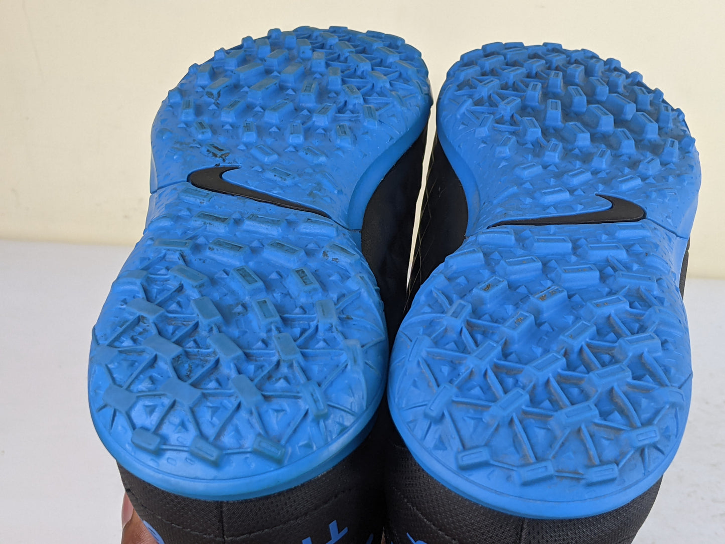 Nike Tiempo Legend 8 Club TF Under The Radar - Black/Blue Hero