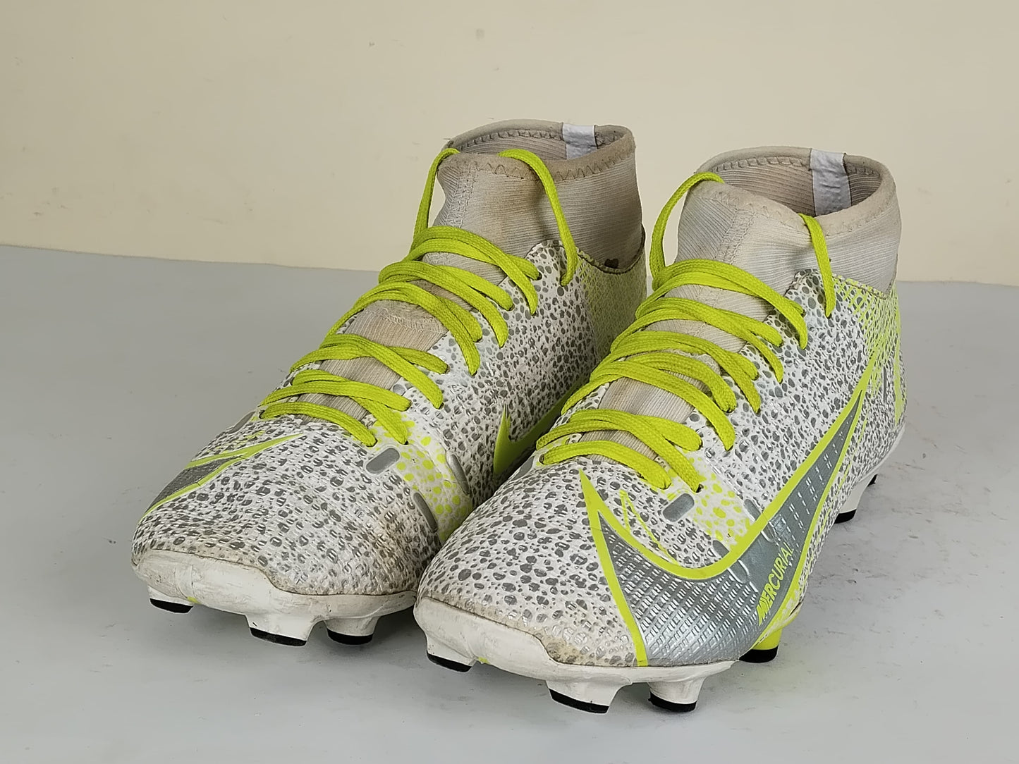 Nike Mercurial Superfly 8 Academy MG Silver Safari - White/Black/Metallic Silver/Volt