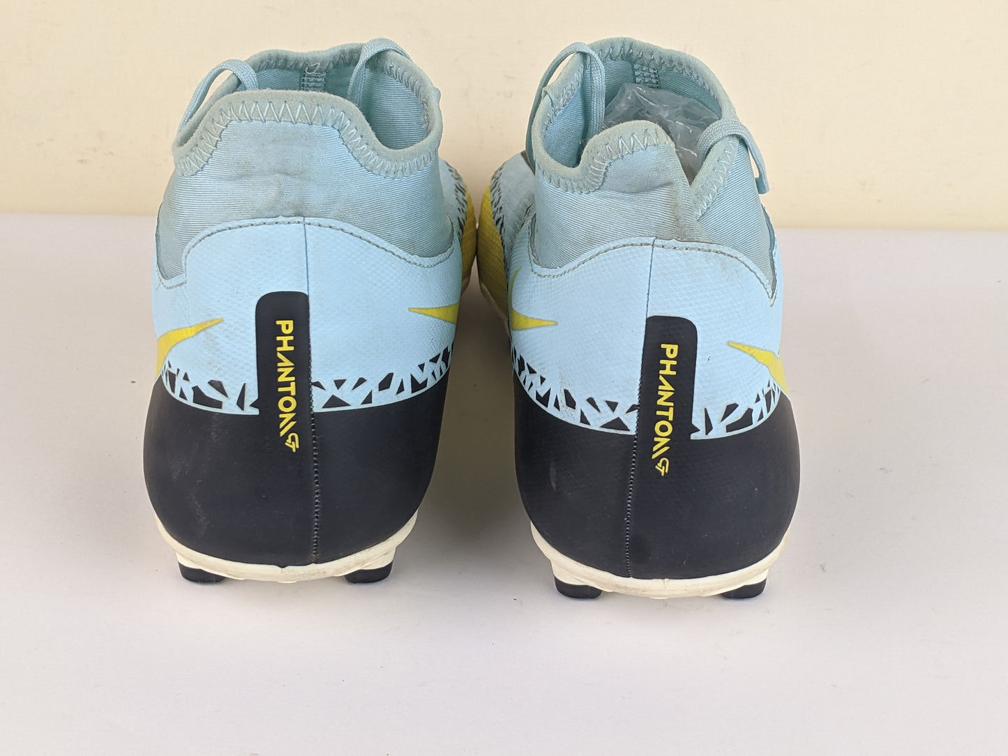 Nike Phantom GT2 Club DF MG 'Glacier Ice Yellow Strike'