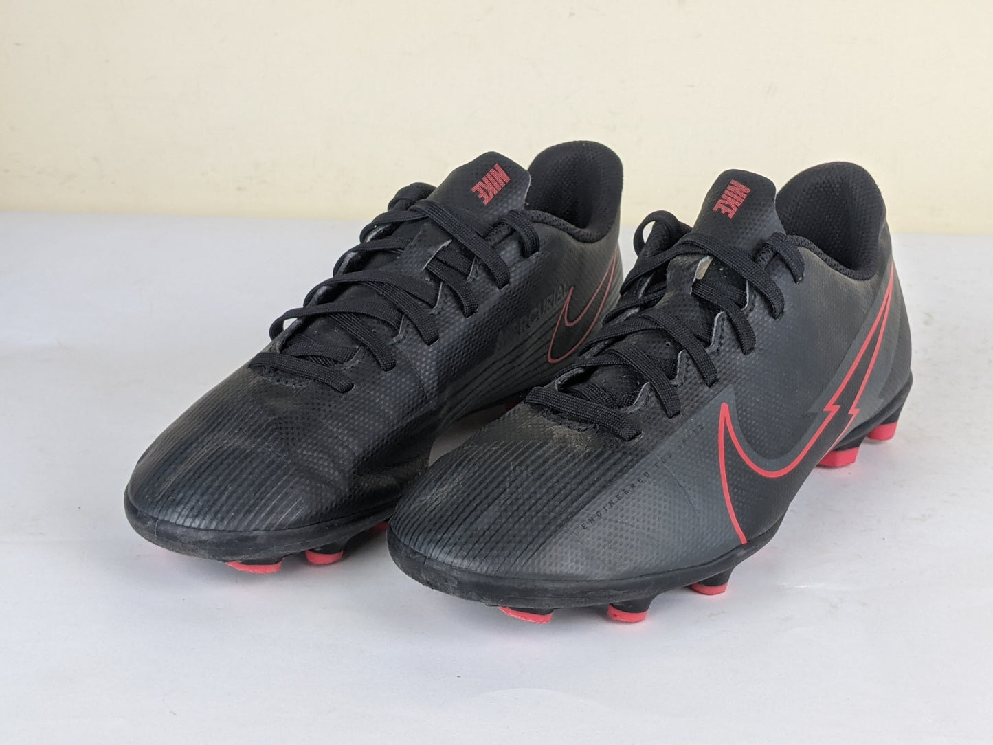 Nike Mercurial Vapor 13 Club MG Black X Chile Red - Black/Chile Red/Dark Smoke Grey Kids