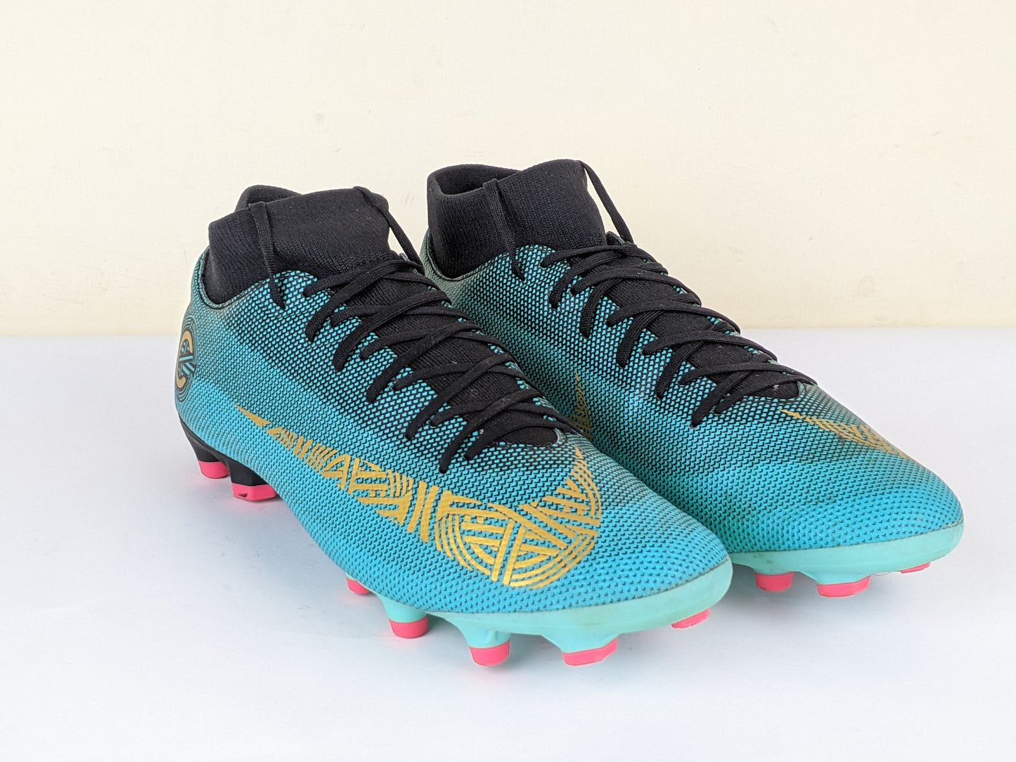 Nike Mercurial Superfly 6 Academy MG CR7 Chapter 6:Born Leader - Clear Jade/Vivid Gold/Black