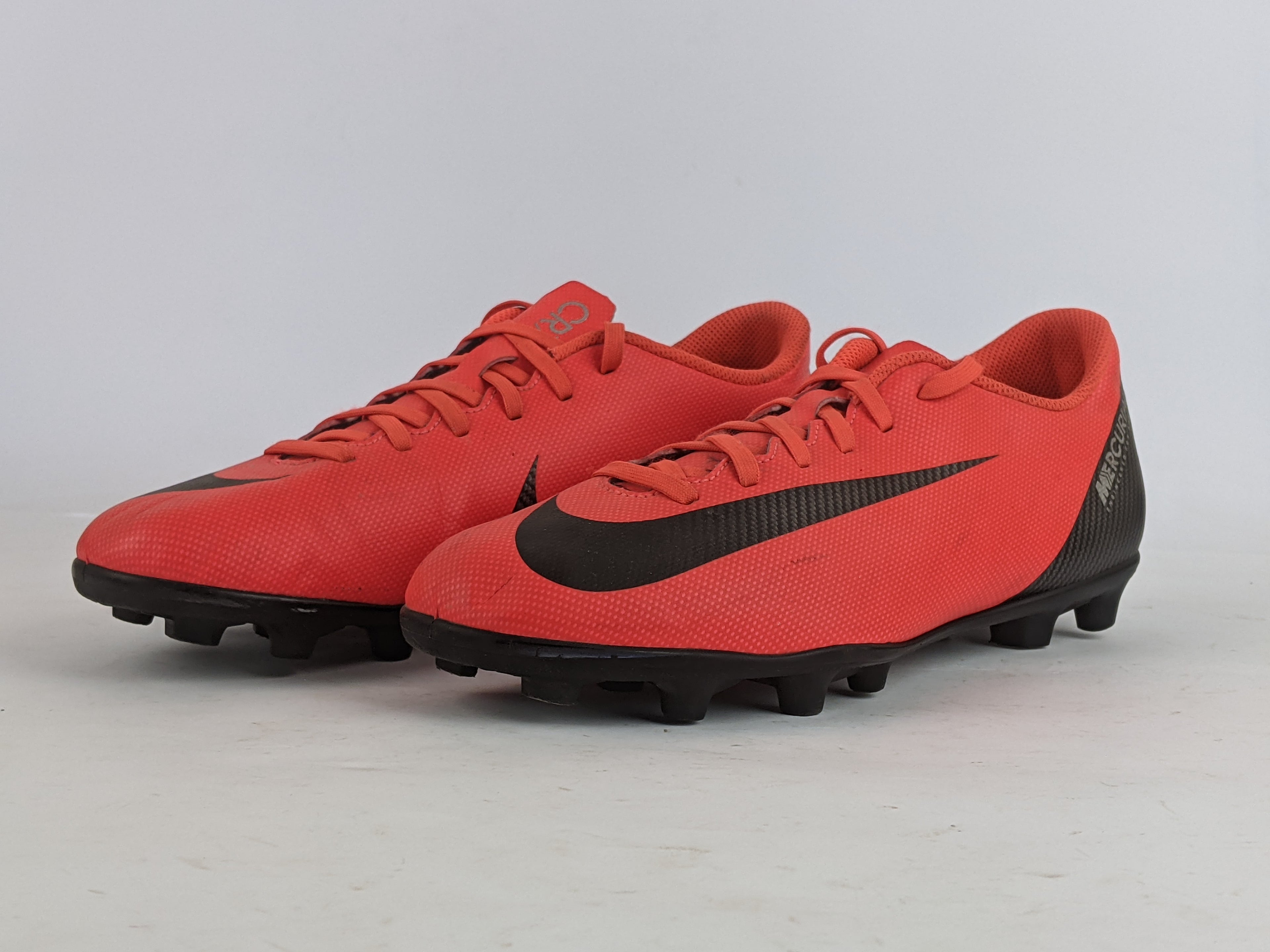 Nike Vapor 12 Club CR7 FG MG 'Solar Red Black'