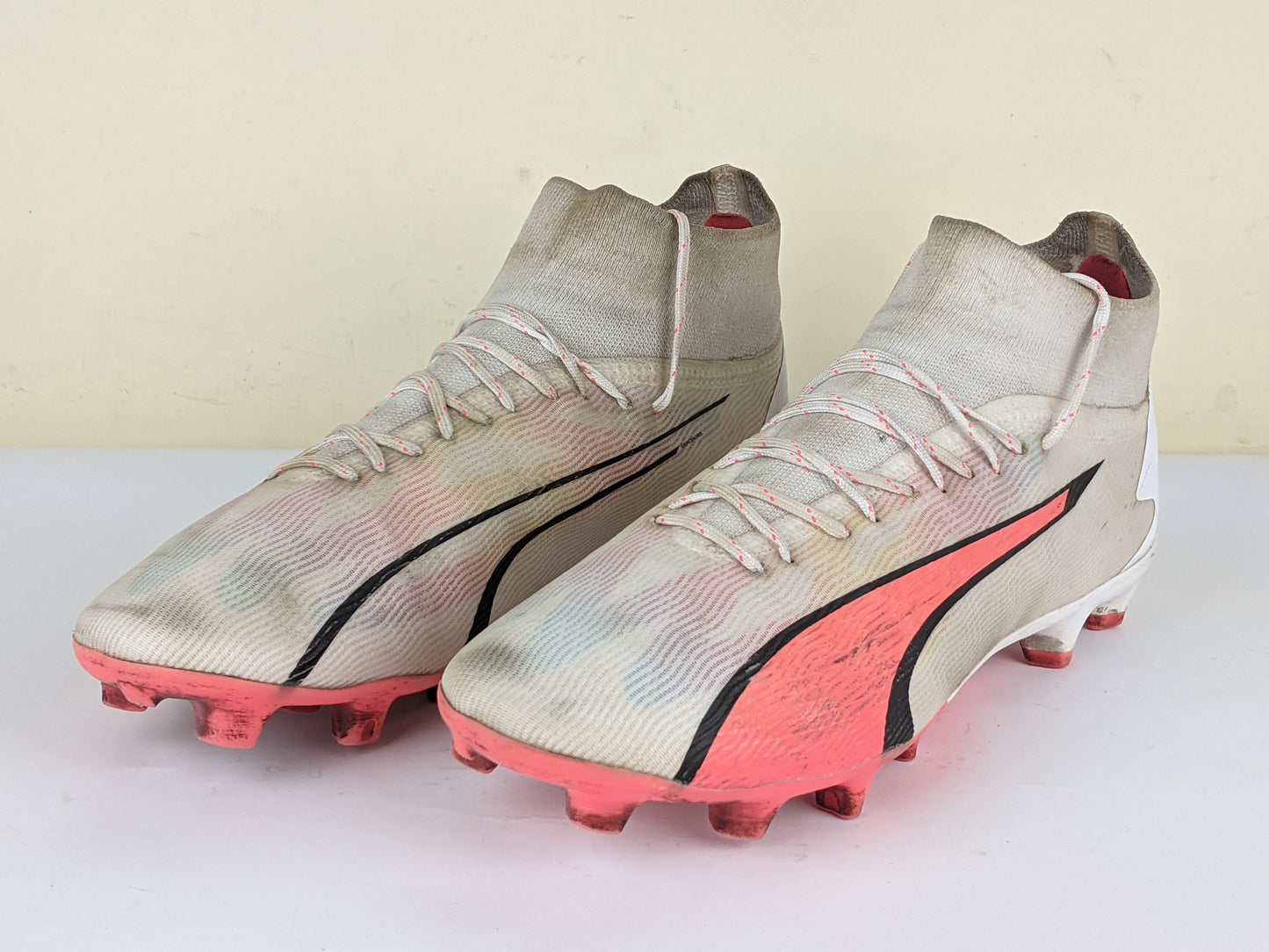 PUMA Ultra Pro FG/AG Breakthrough - White/Black/Fire Orchid