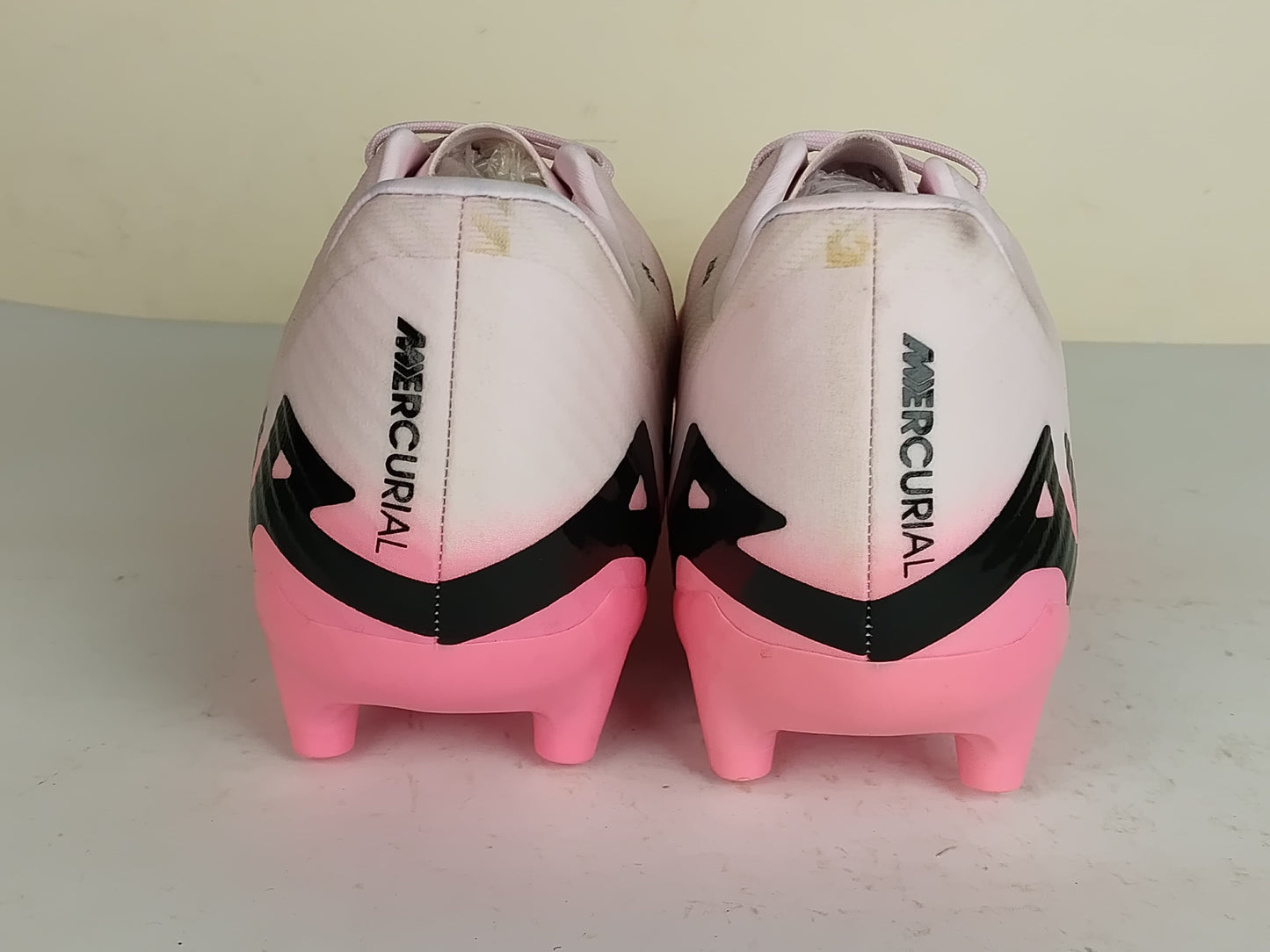 Nike Air Zoom Mercurial Vapor 15 Academy MG Mad Brilliance - Pink Foam/Black (Brand New)