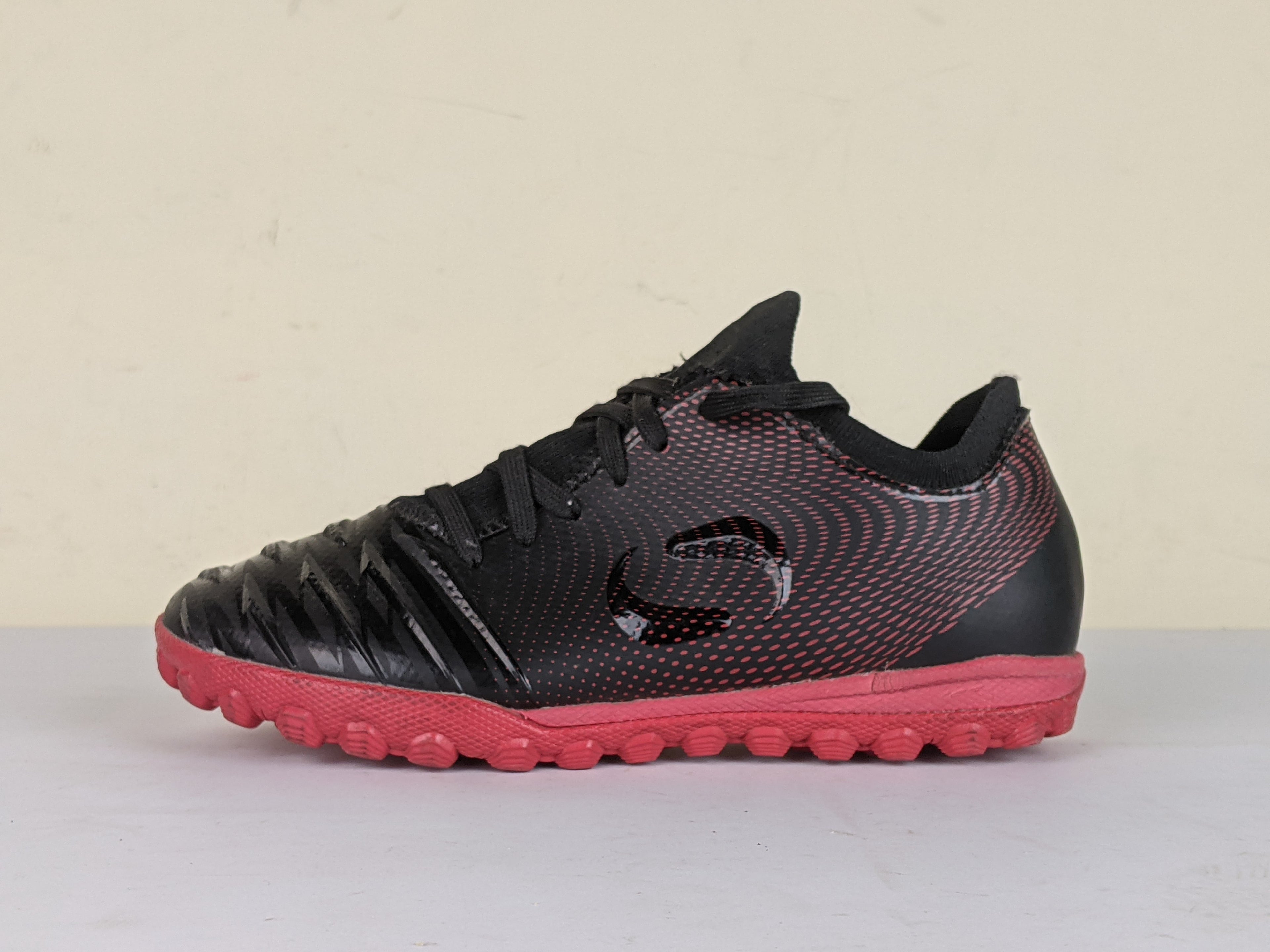 Sondico Blaze TF 'Black/Red' Kids