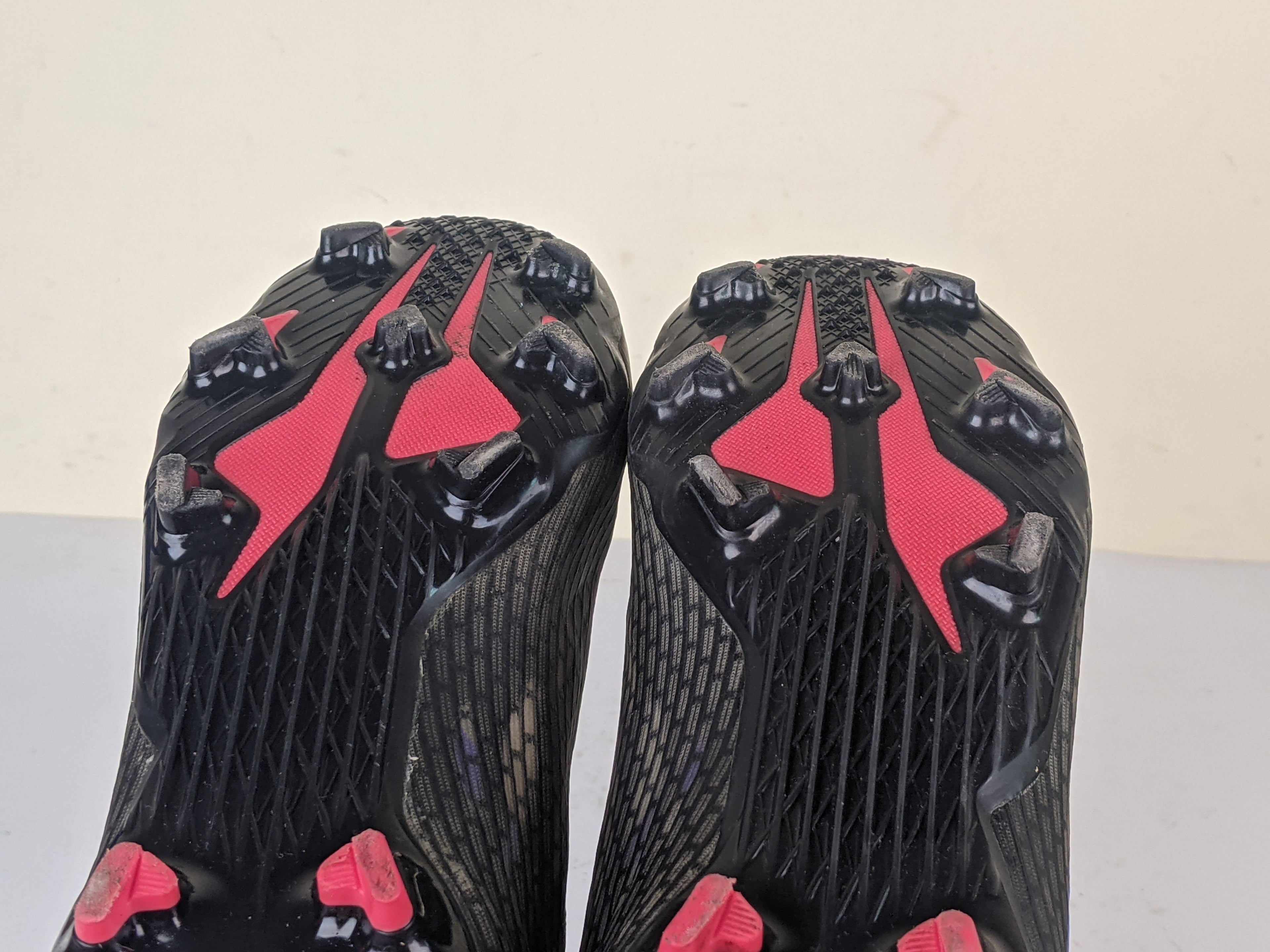 adidas X Speedflow .3 FG Edge of Darkness - Core Black/Sonic Ink/Solar Yellow (Slightly Damaged)