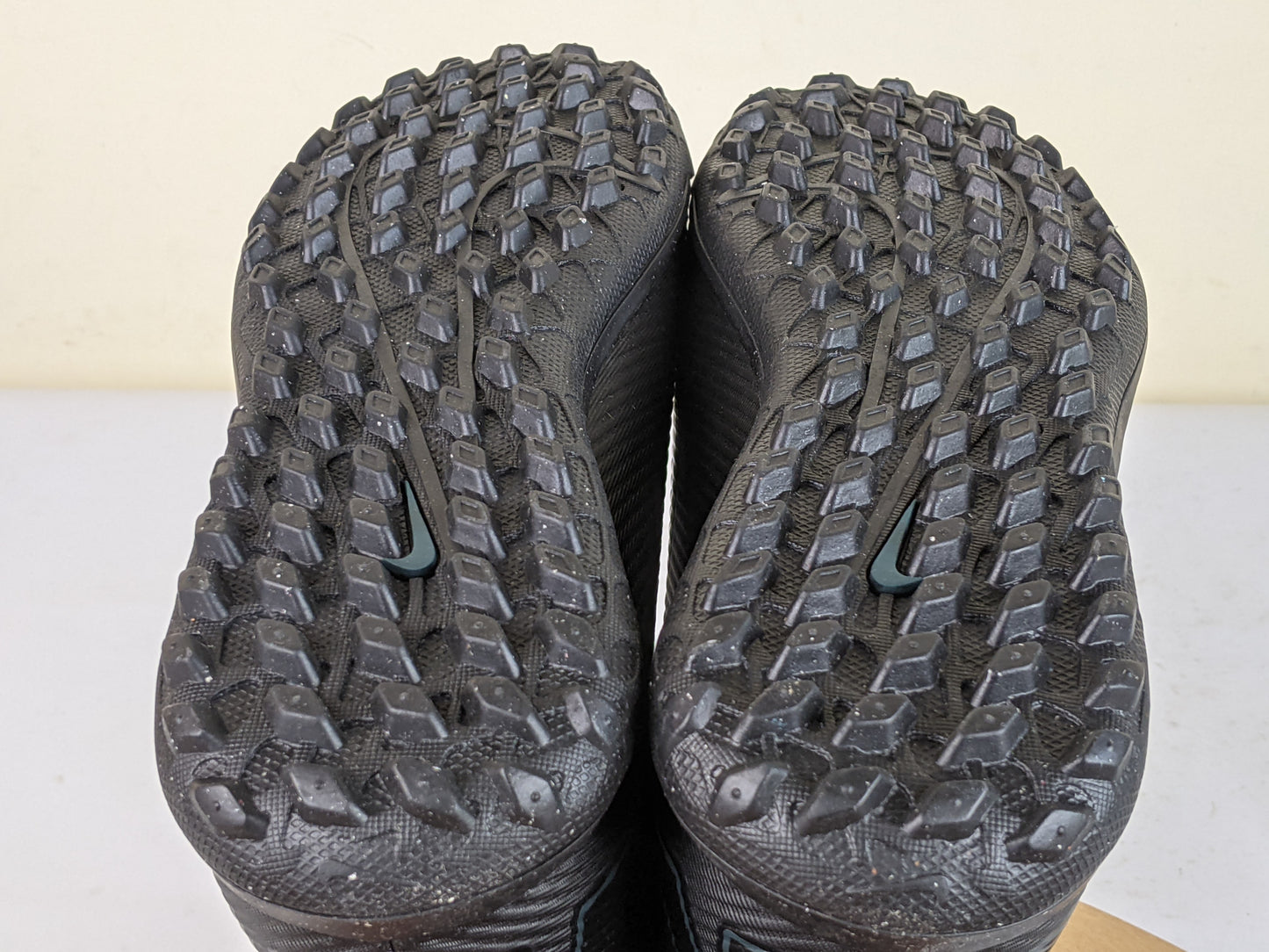 Nike Mercurial Vapor 16 Club TF Shadow - Black/Deep Jungle (Brand New)