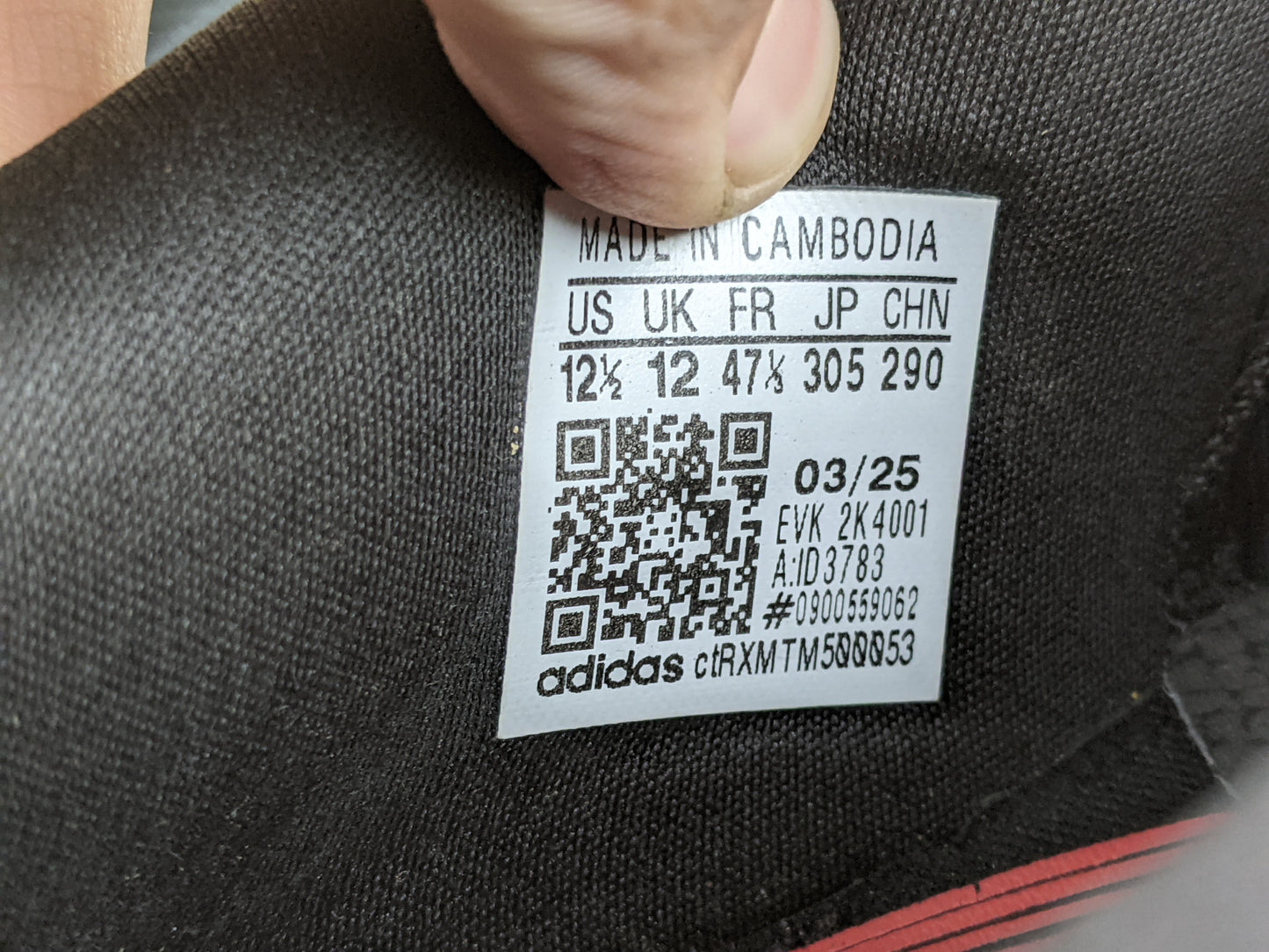 adidas Predator Club TF Stealth Victory - Core Black/Grey Four/Lucid Red