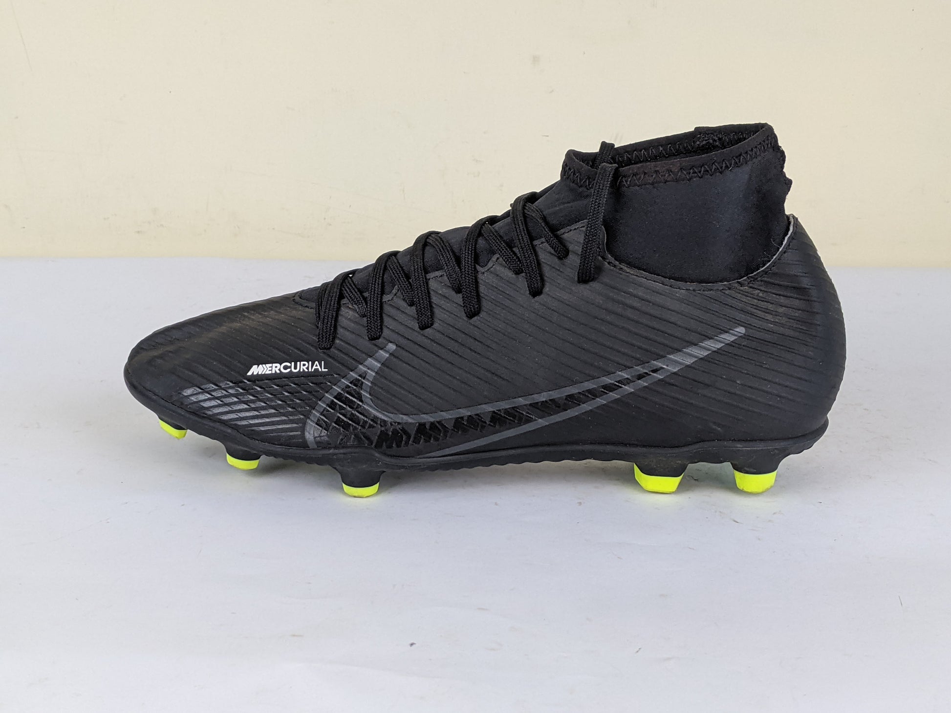 Nike Mercurial Superfly 9 Club MG - Black/Dark Smoke Grey/Summit White/Volt