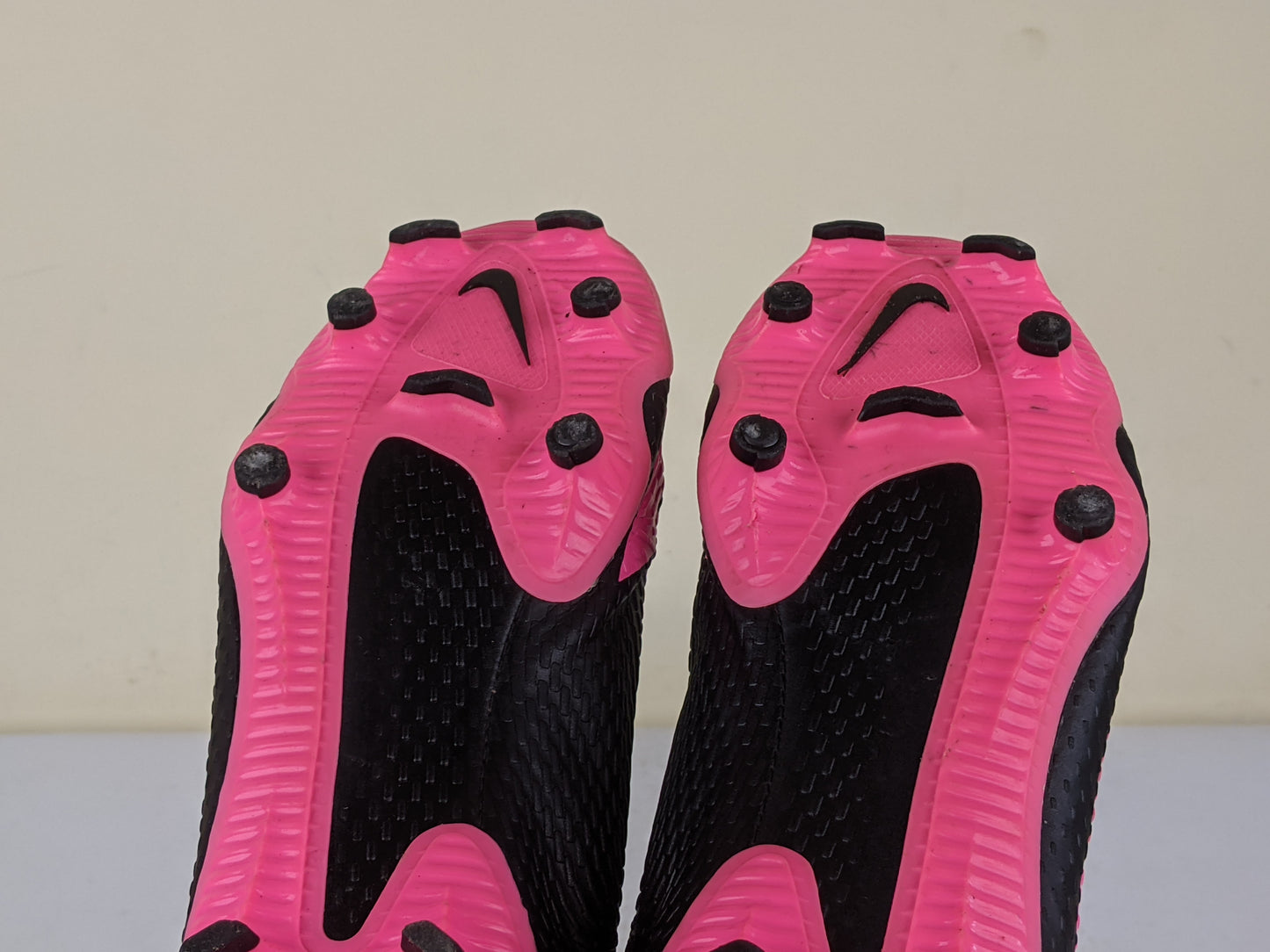 Nike Phantom GT Academy MG - Black/Metallic Silver/Pink Blast